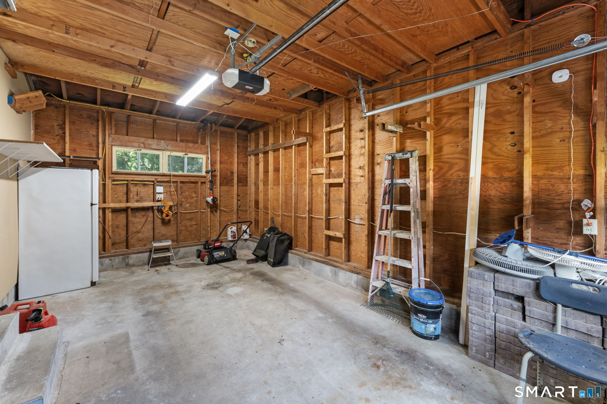4 Meditz Court photo 39