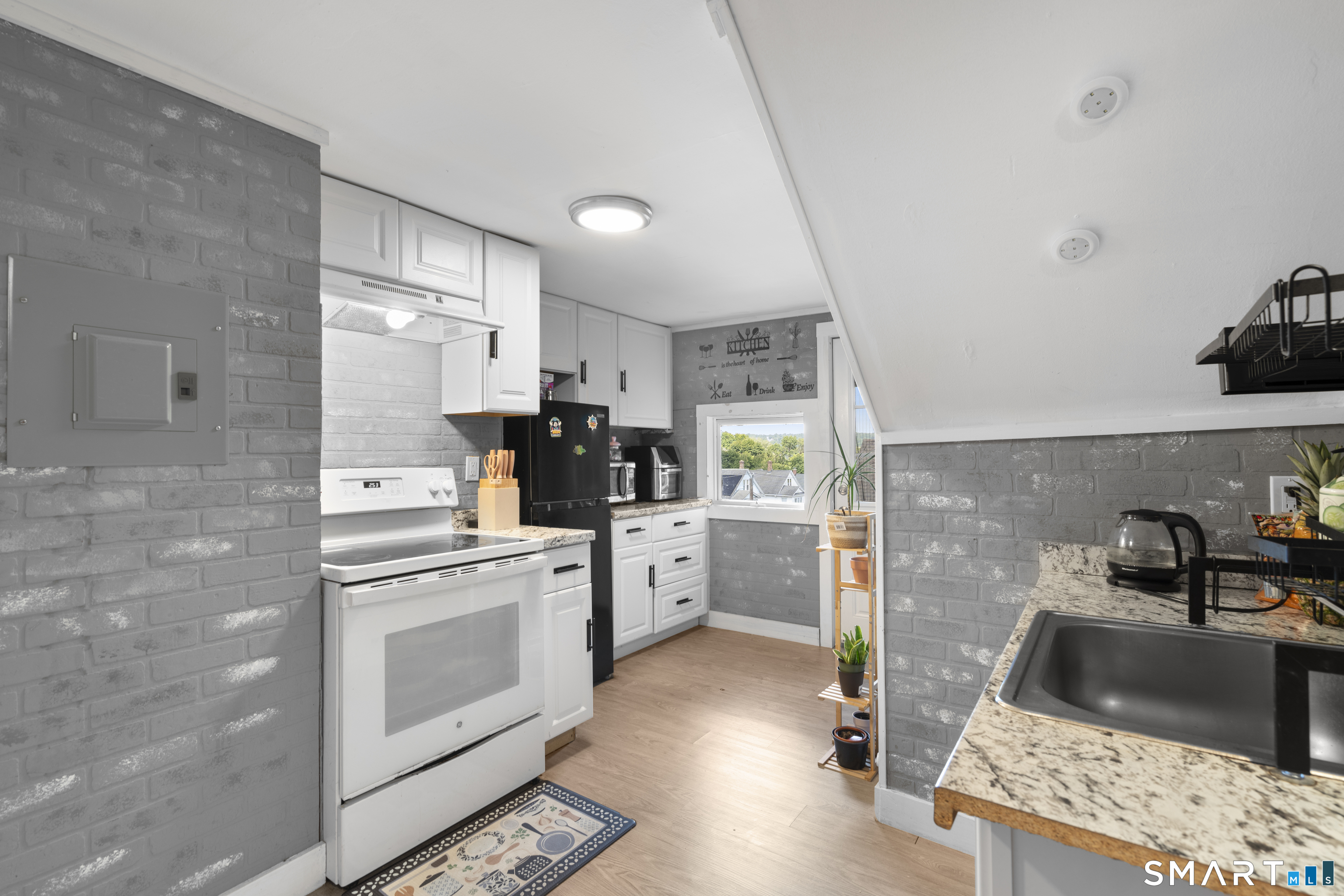 139 Funston Avenue photo 16