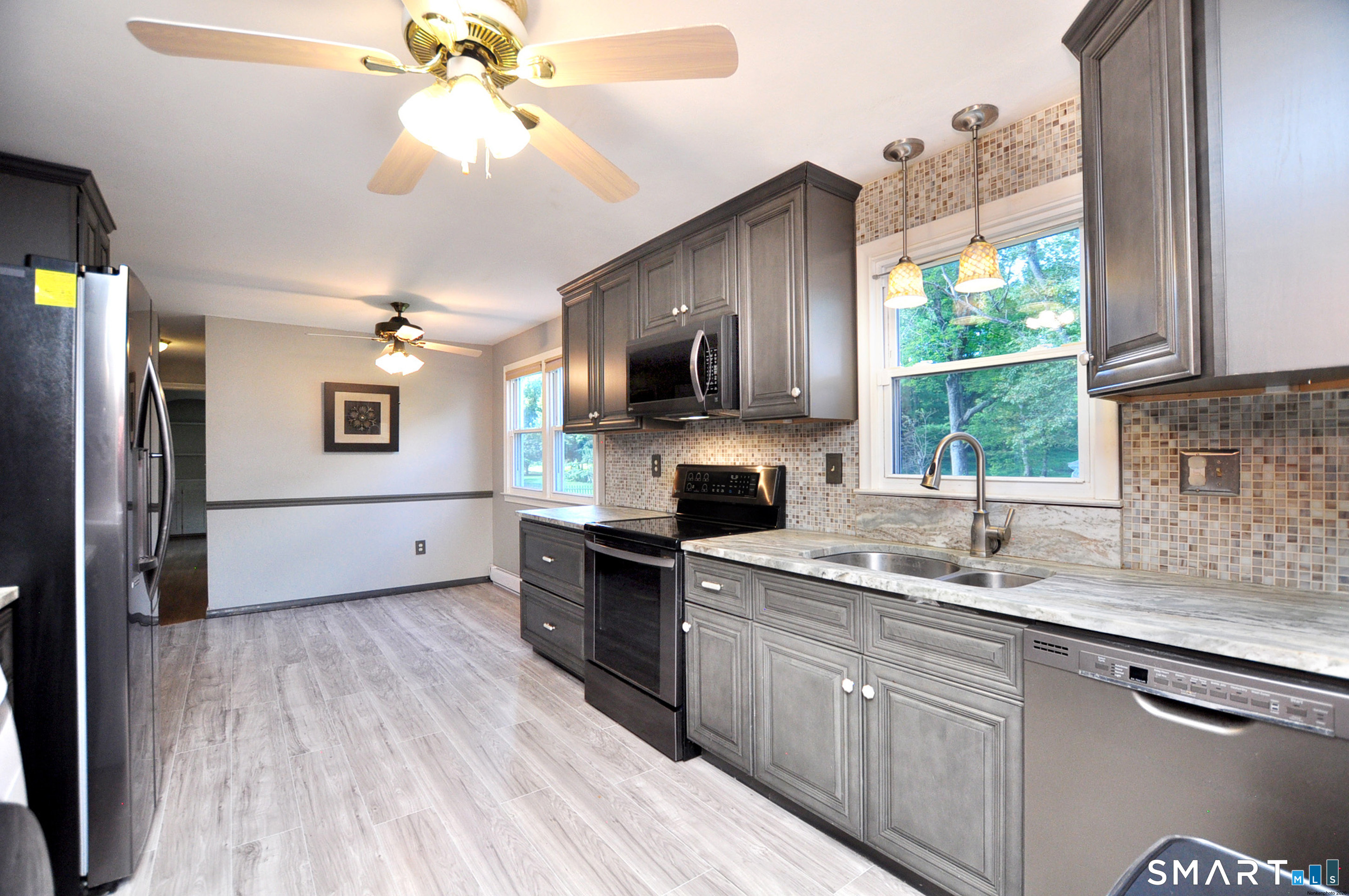 39 Sunnybrook Drive photo 9