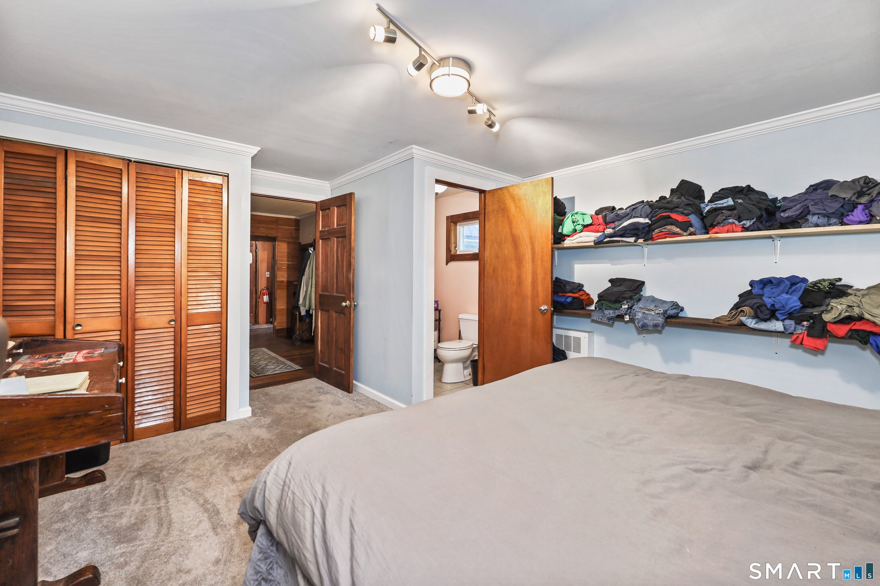 328 East Street photo 12