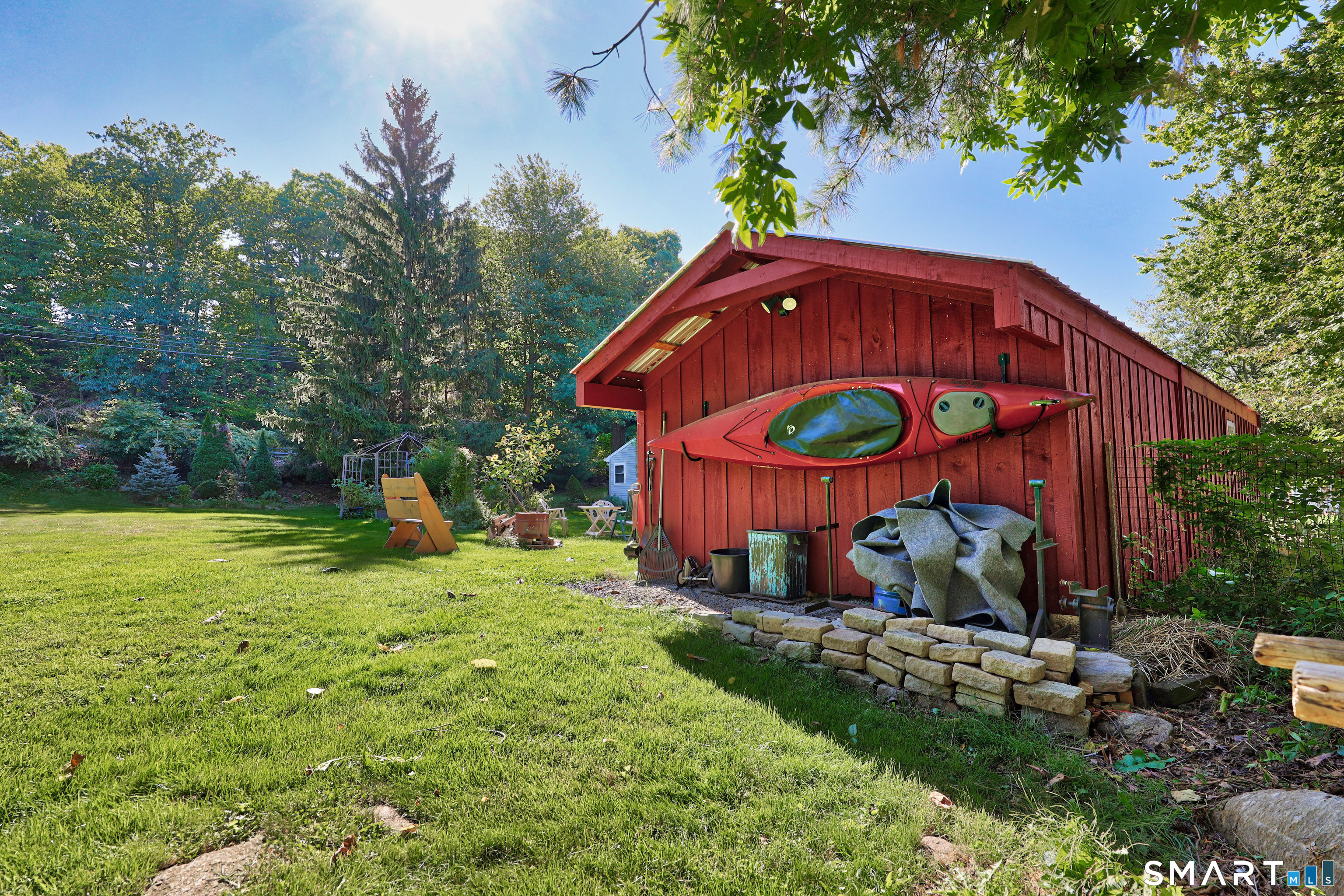 328 East Street photo 20