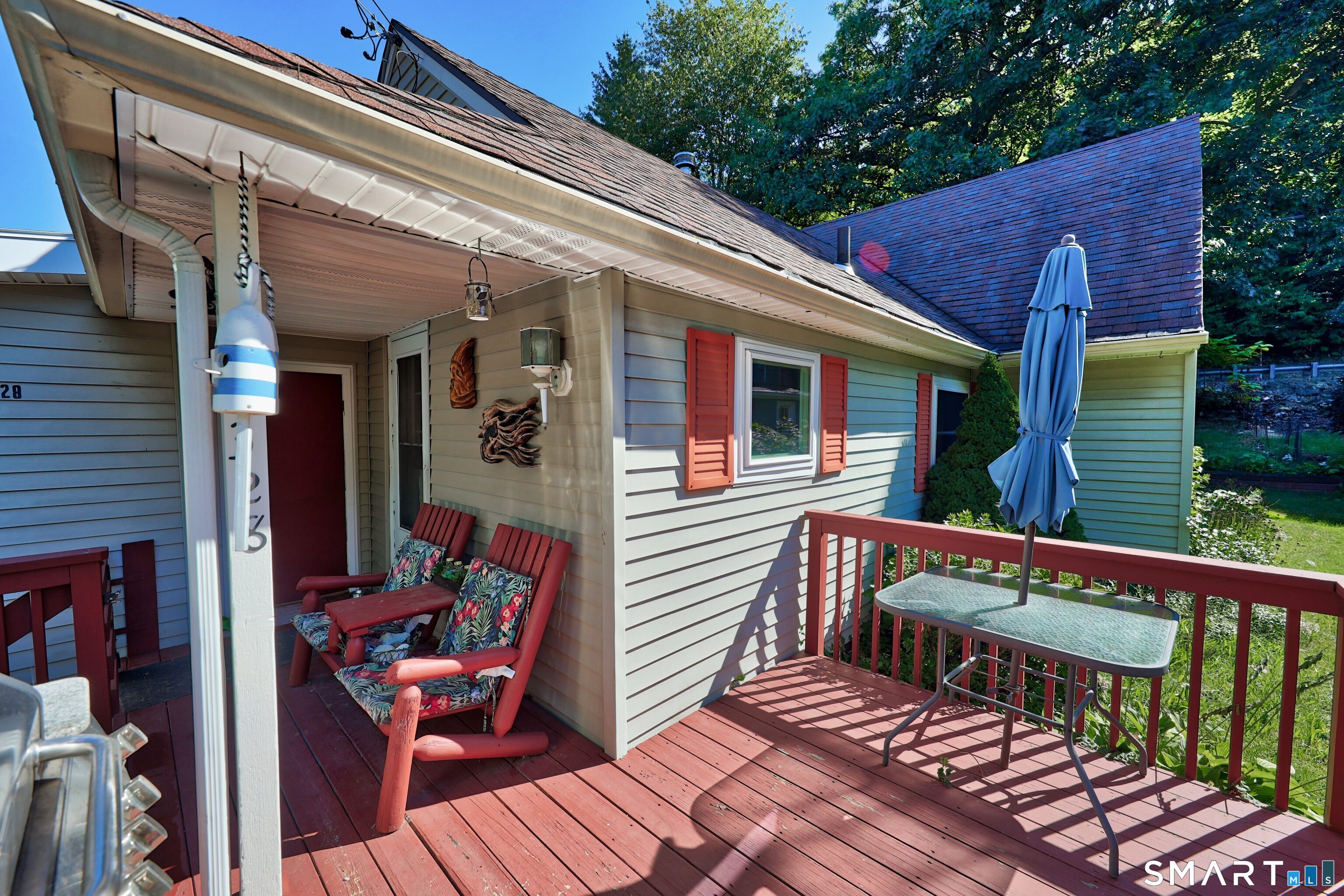 328 East Street photo 25