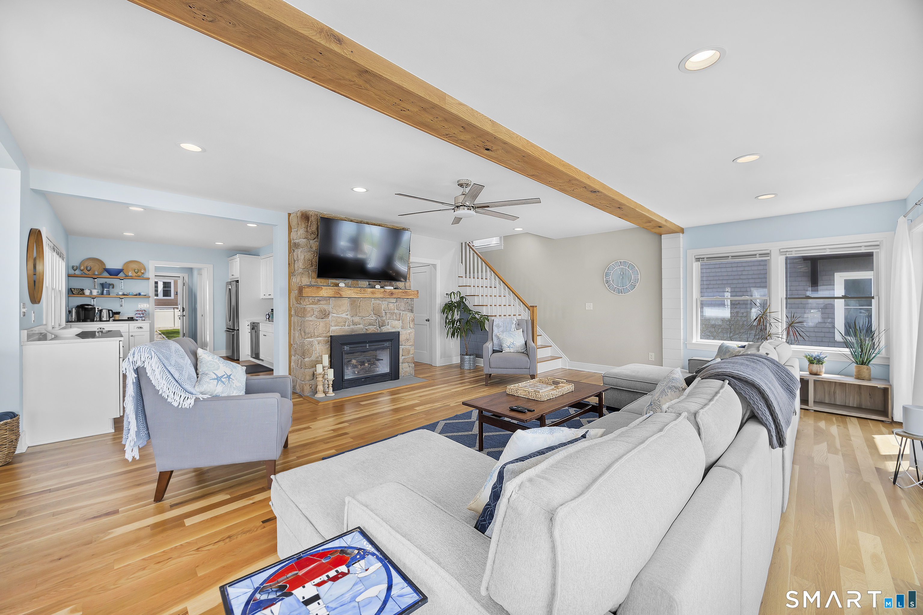 1 Annawon Avenue photo 6