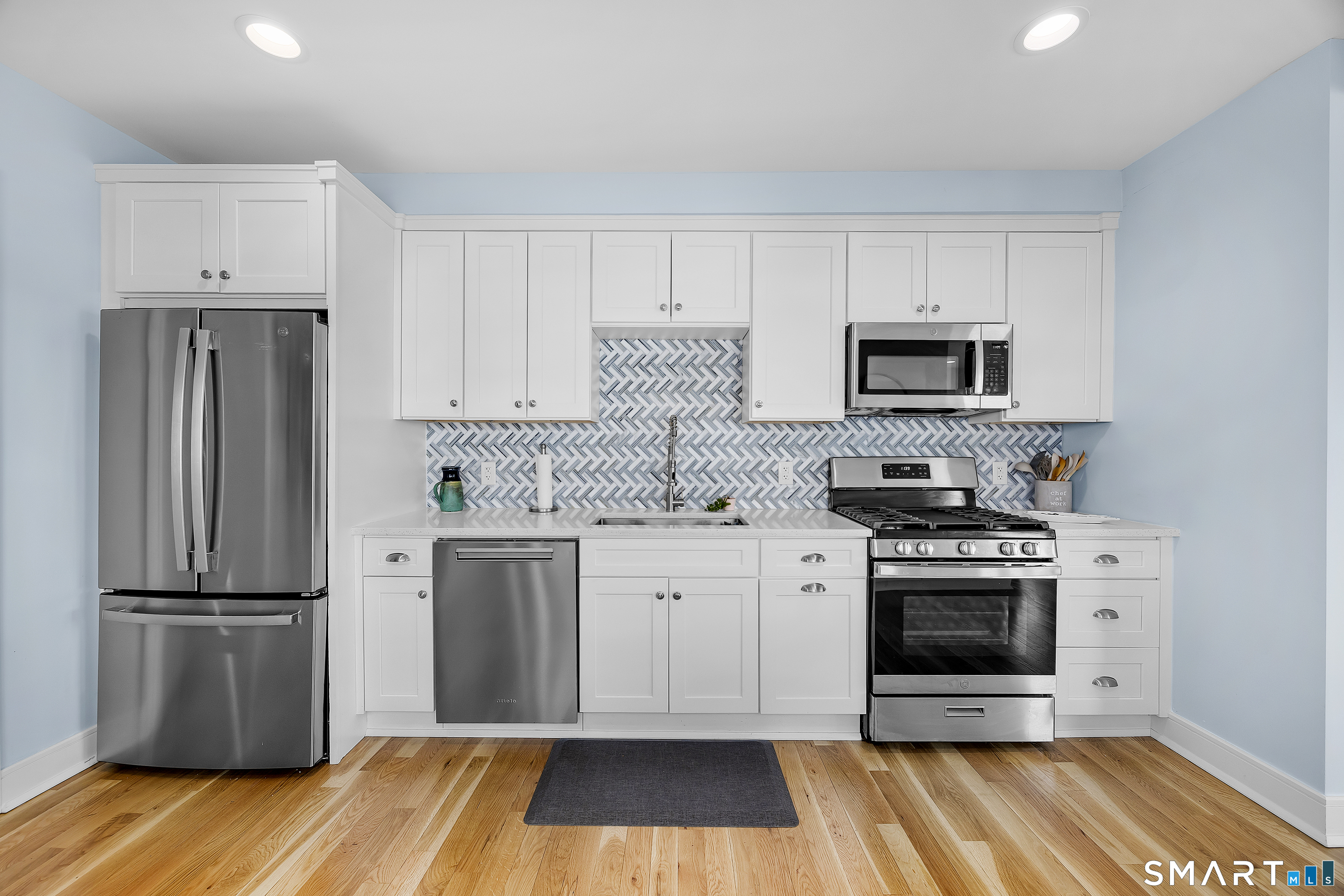 1 Annawon Avenue photo 11