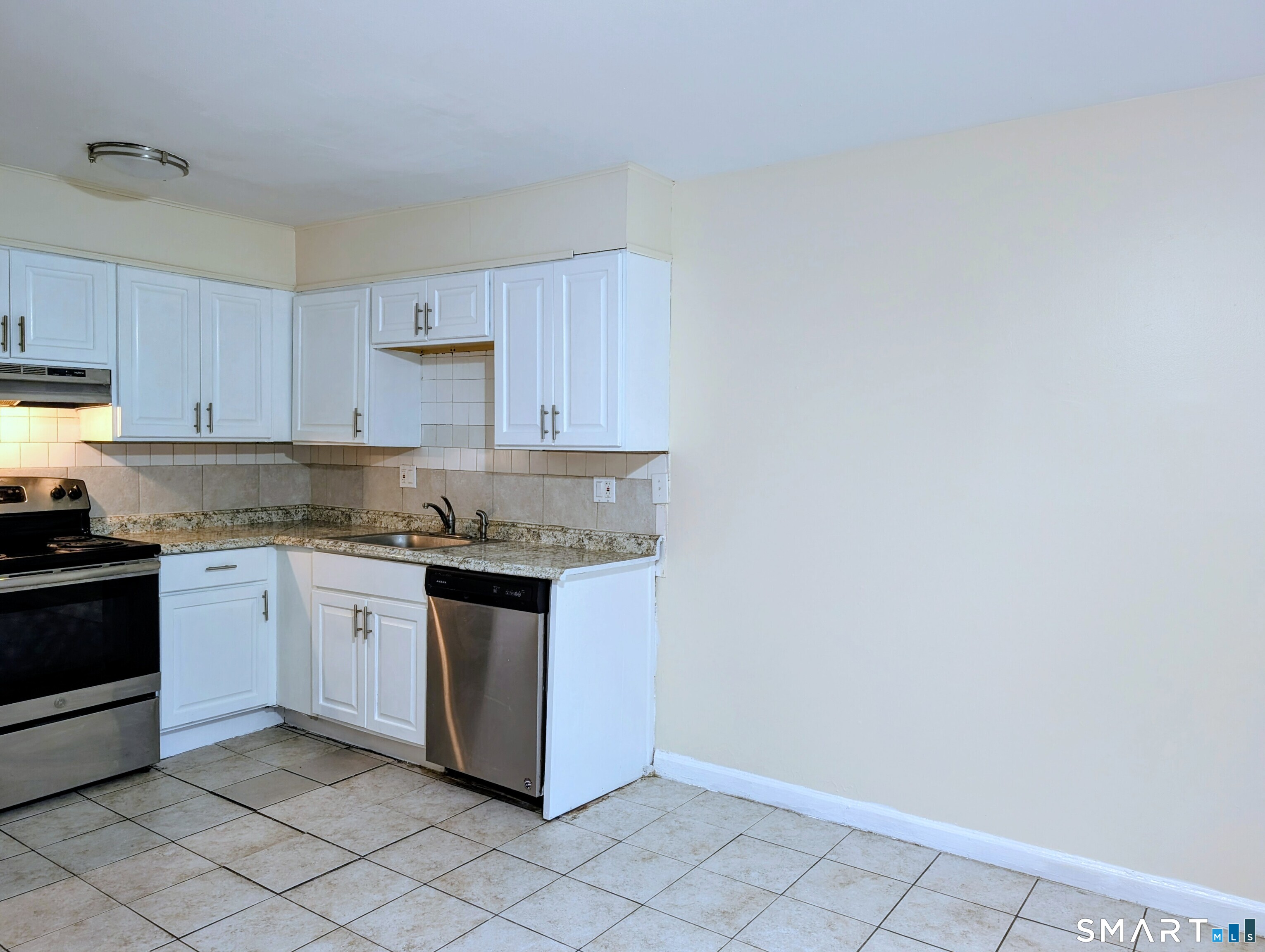 2 Irving Place Unit #B photo 6