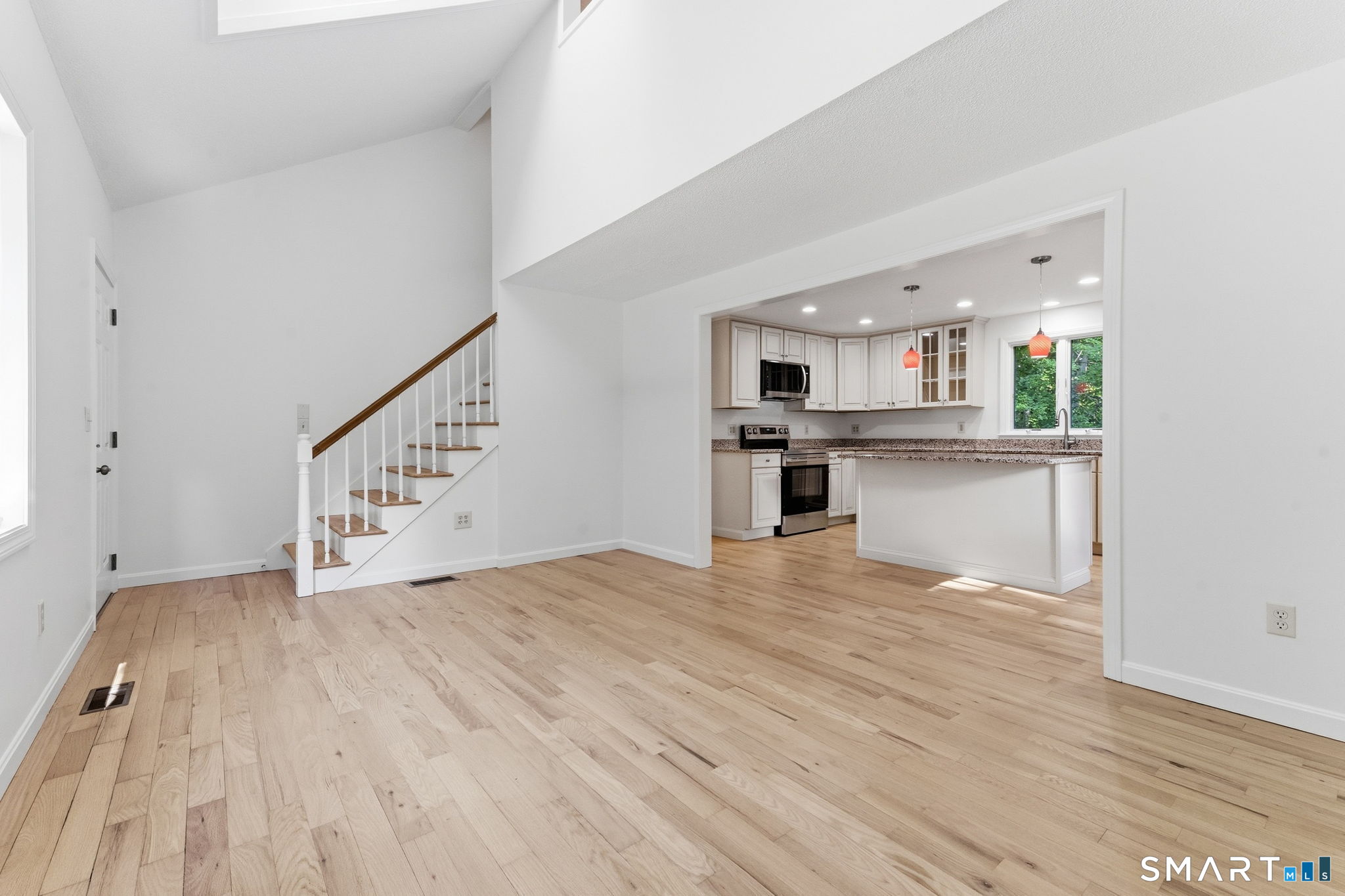 210 Springbrook Road photo 8