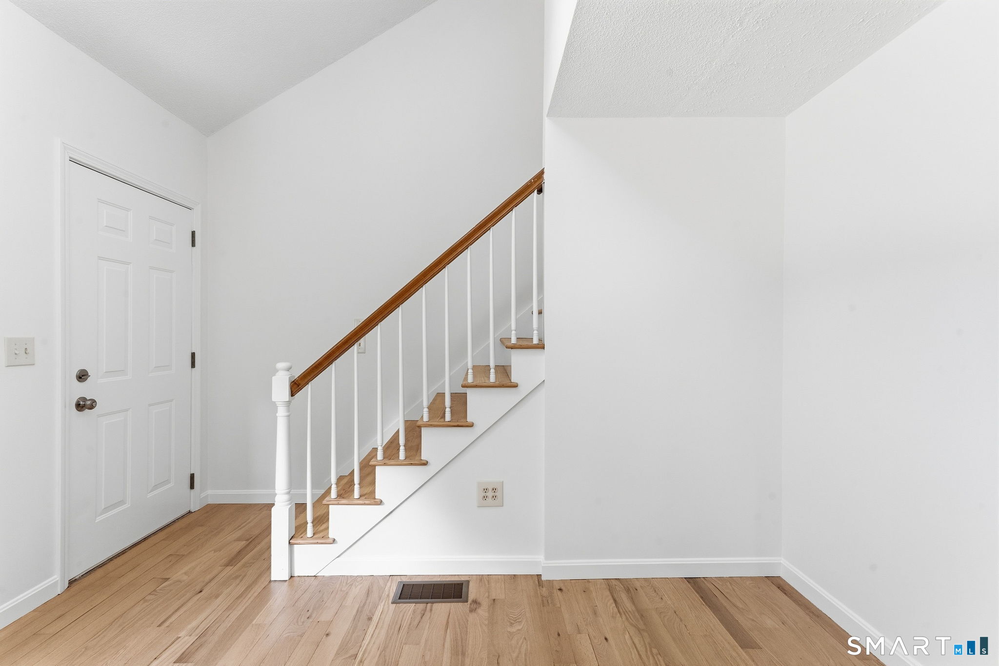210 Springbrook Road photo 19