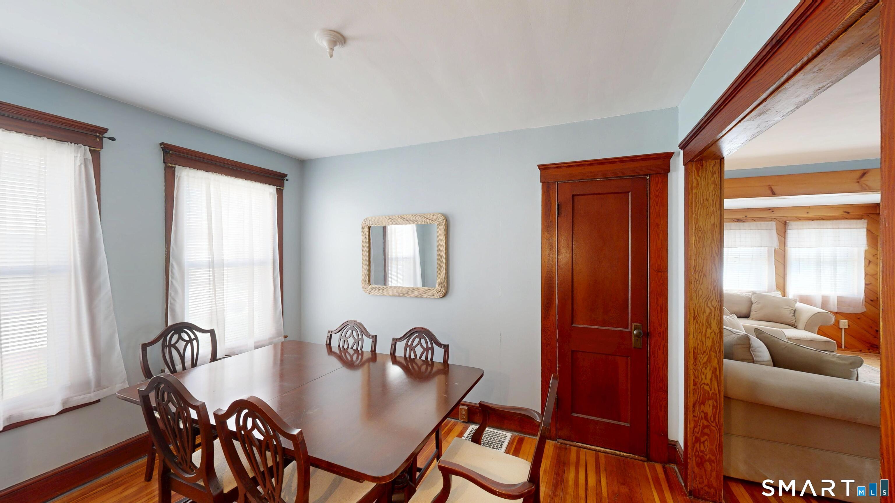 355 Parker Avenue South photo 10