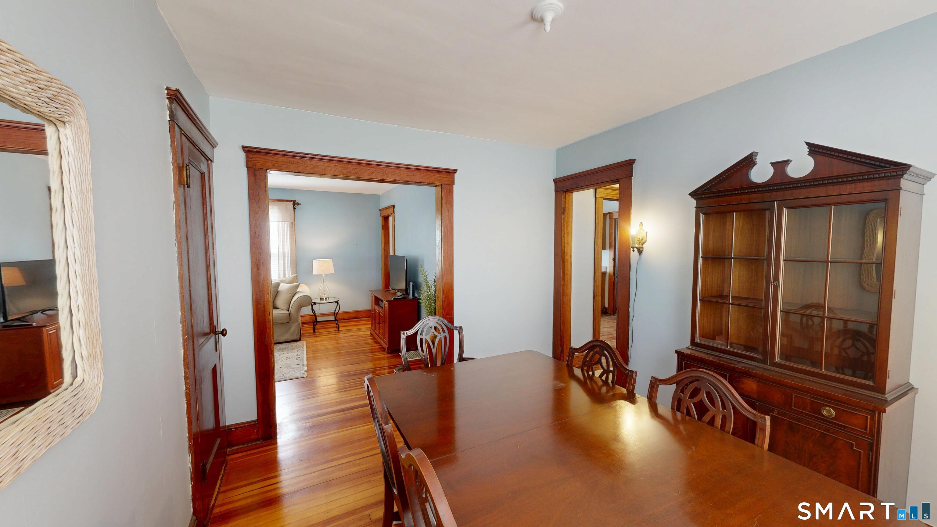 355 Parker Avenue South photo 11