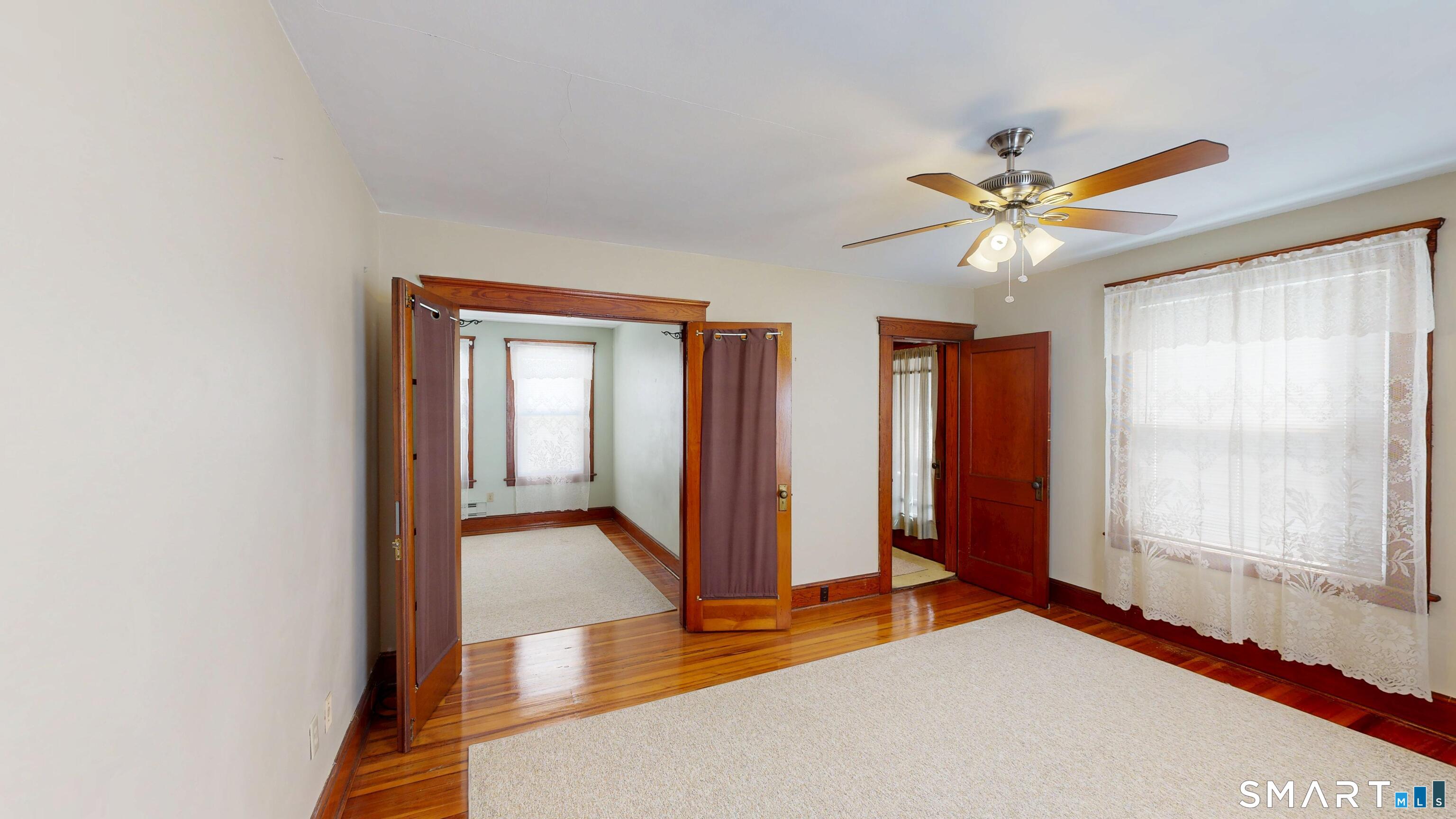 355 Parker Avenue South photo 17