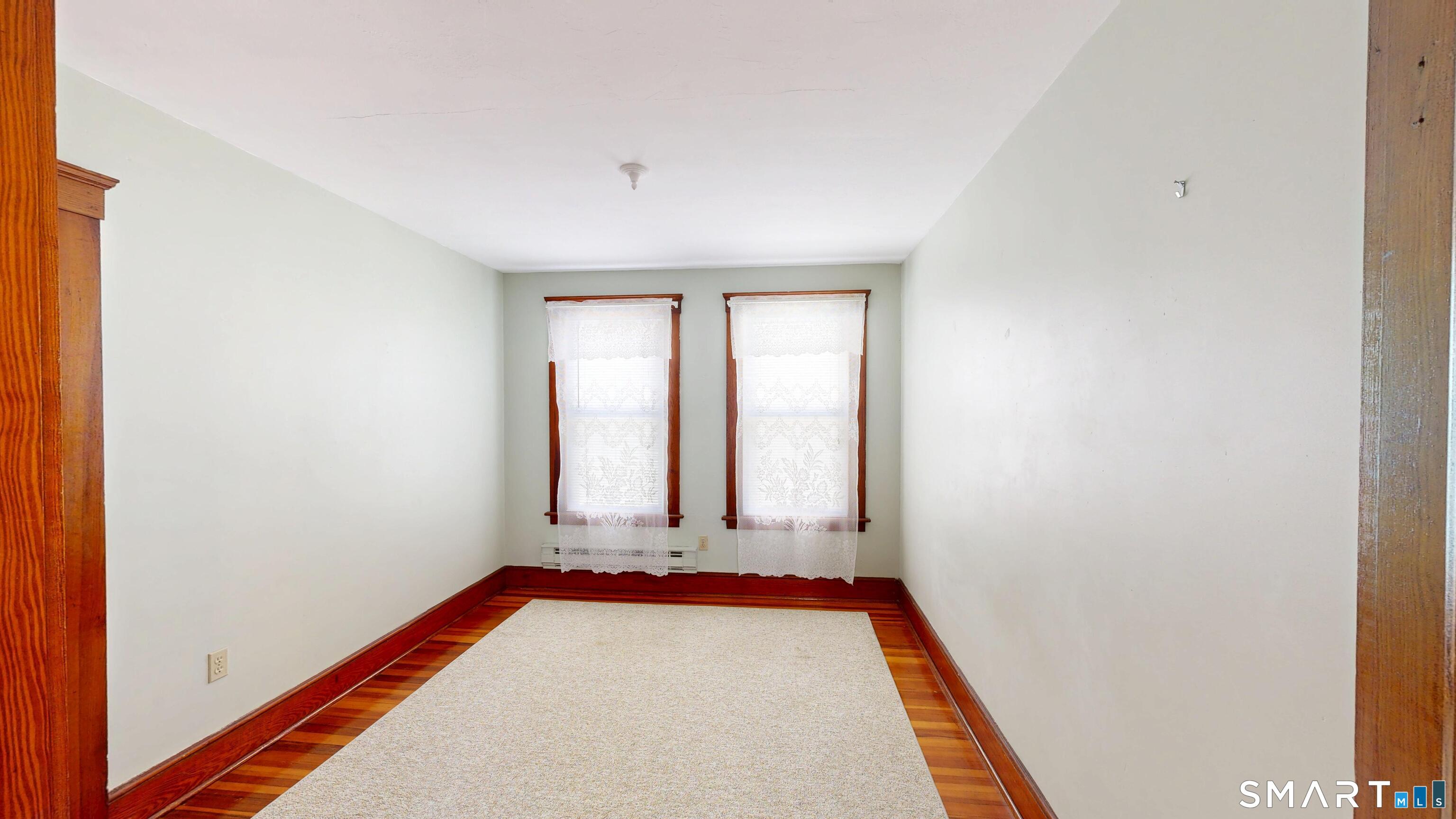 355 Parker Avenue South photo 20