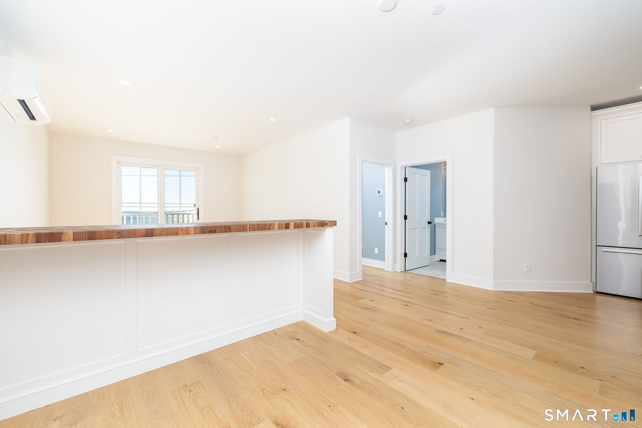 185 Main Street, #305, East Lyme, CT 06357