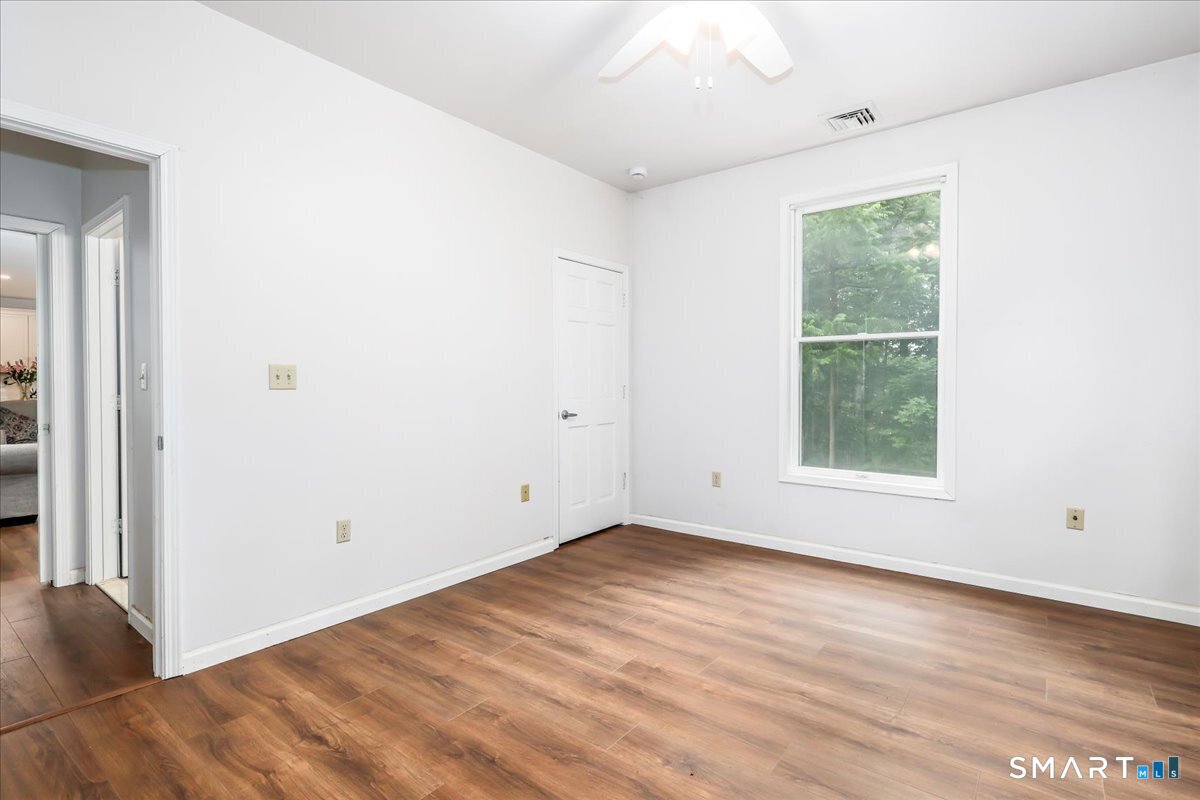 33 Greenknoll Drive photo 11