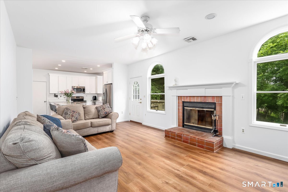 33 Greenknoll Drive photo 10