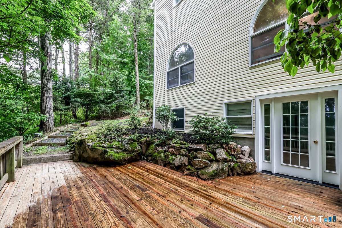 33 Greenknoll Drive photo 33