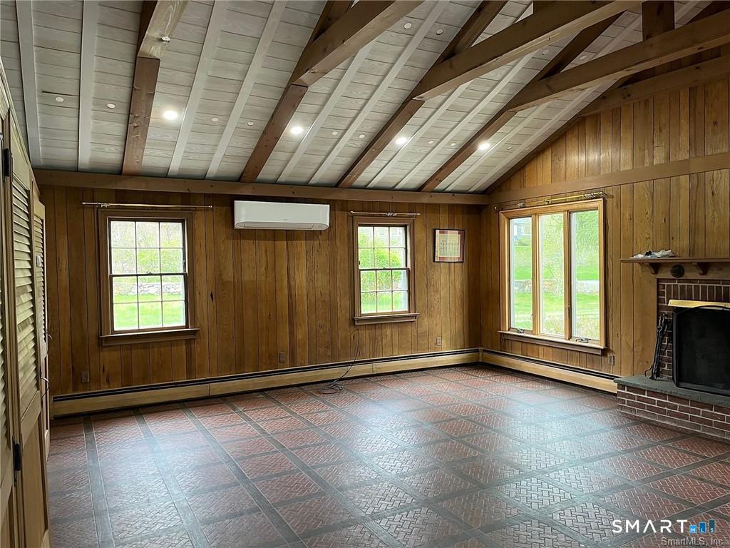 231 Rivergate Drive photo 10