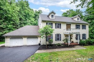 33 Greenknoll, Brookfield