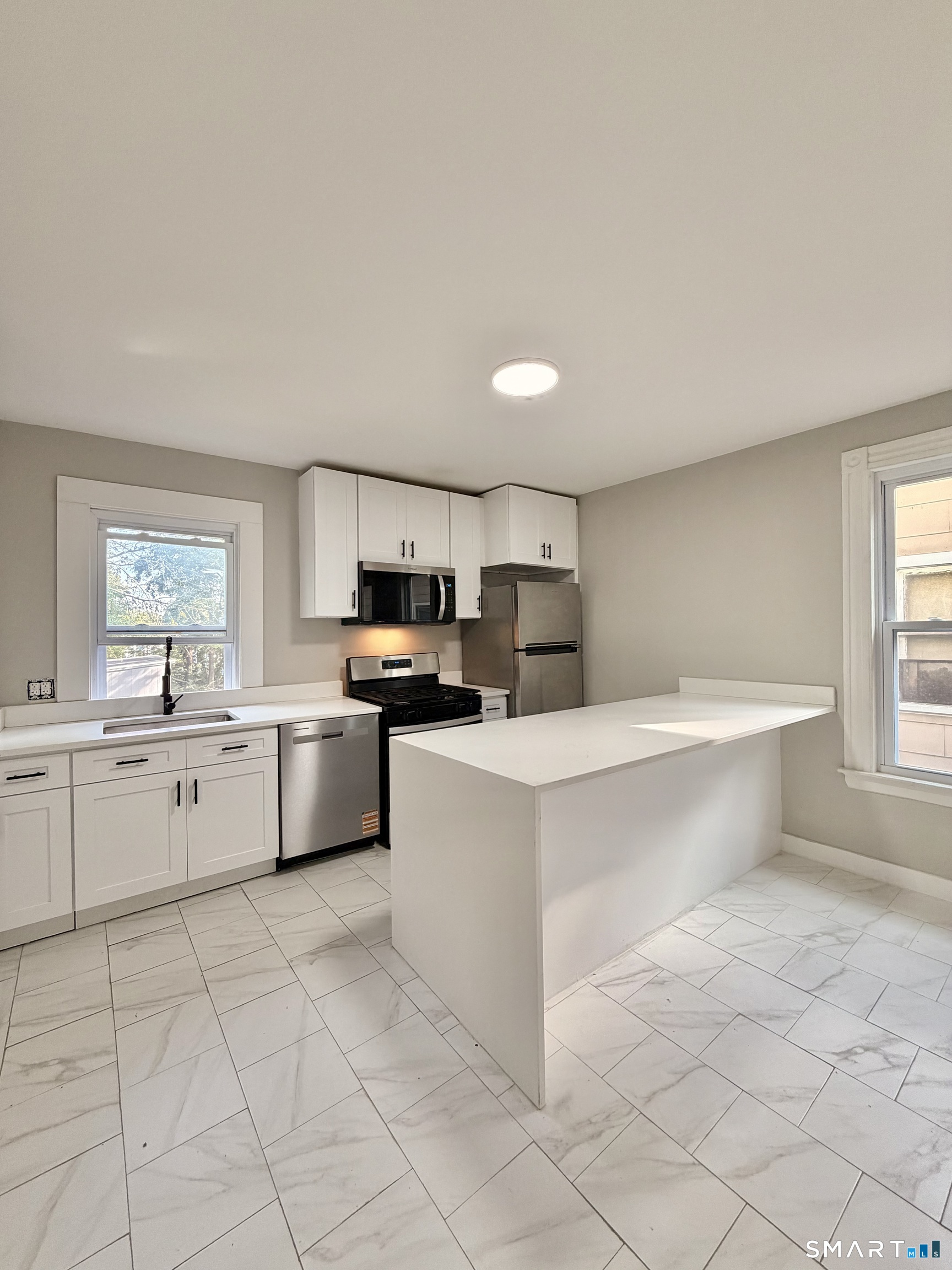 345 Ellsworth Avenue photo 2