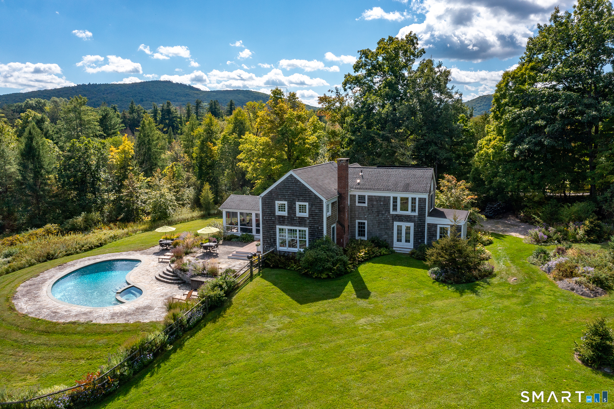 12 Red Rock Road