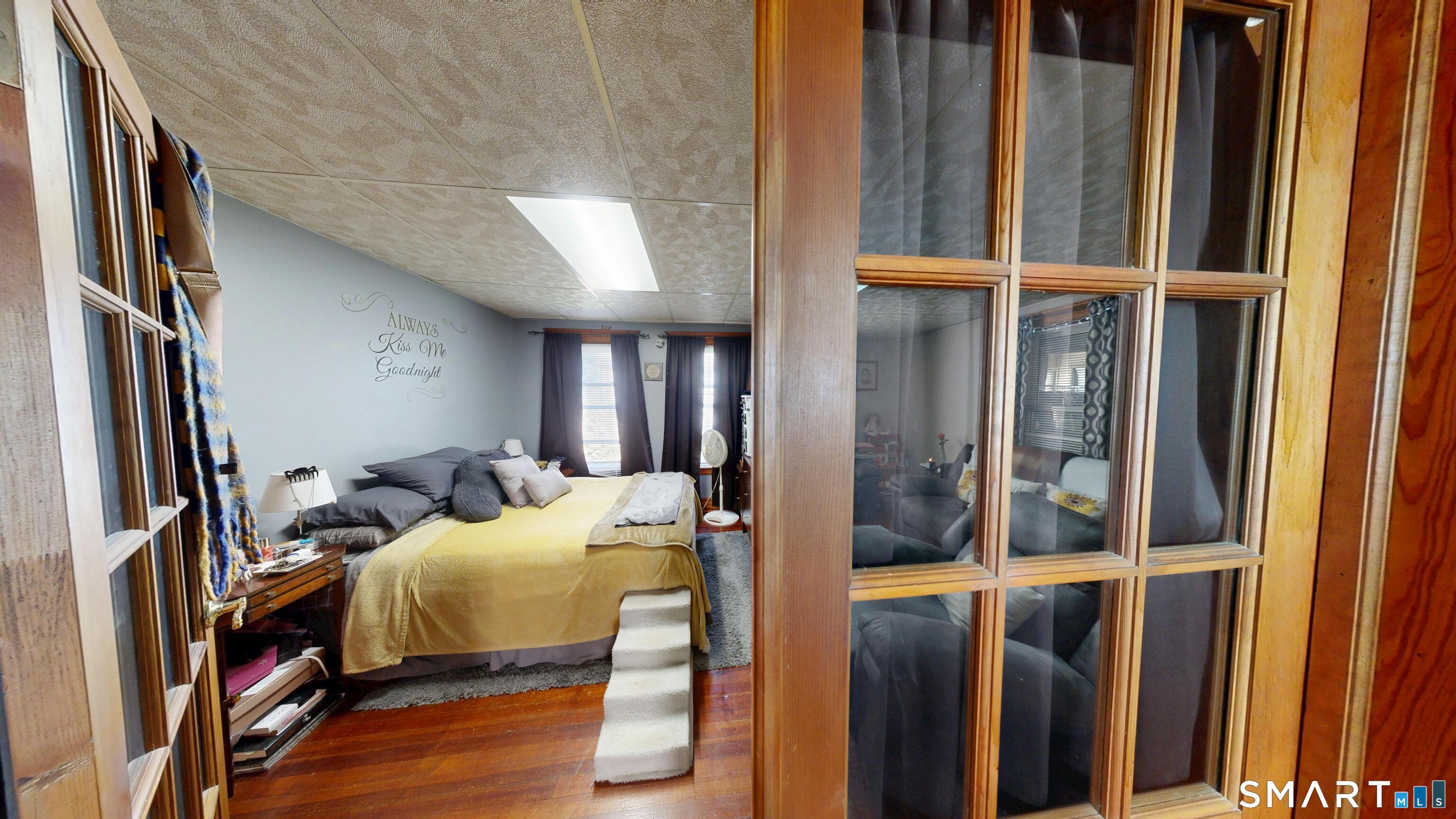 351 Parker Avenue South photo 10