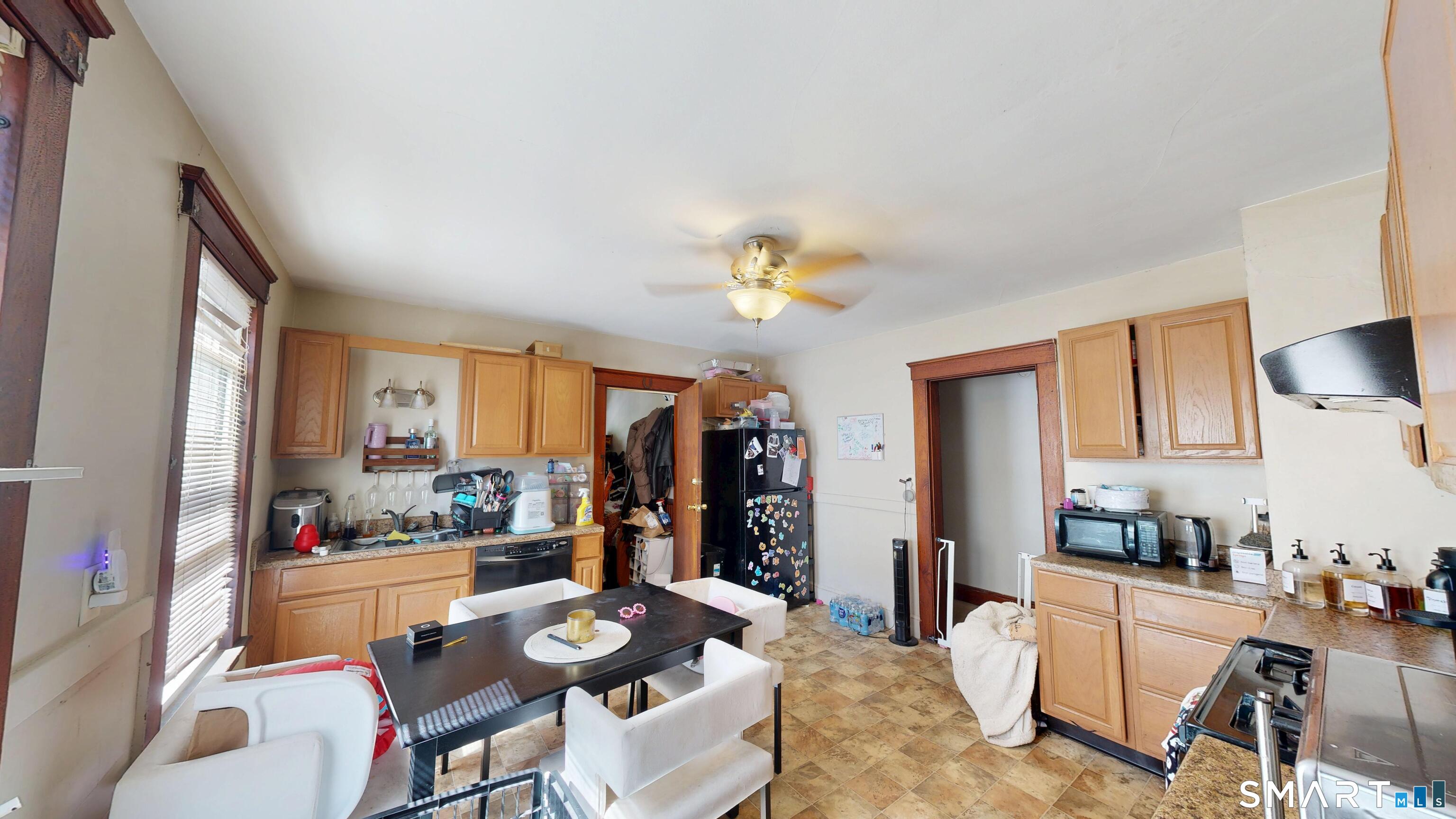 351 Parker Avenue South photo 16