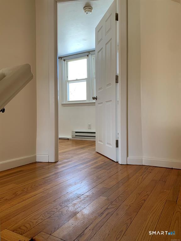 372 Hartford Road photo 9