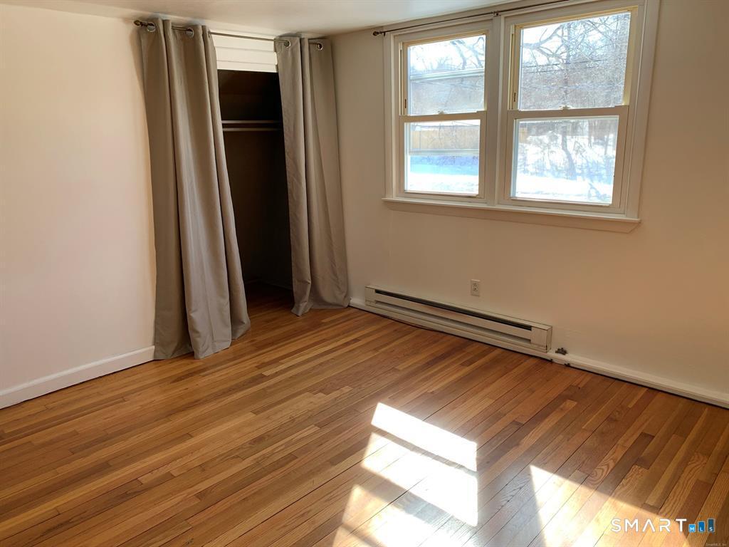 372 Hartford Road photo 6