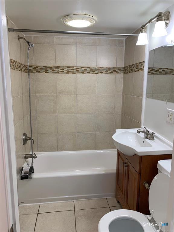 372 Hartford Road photo 5
