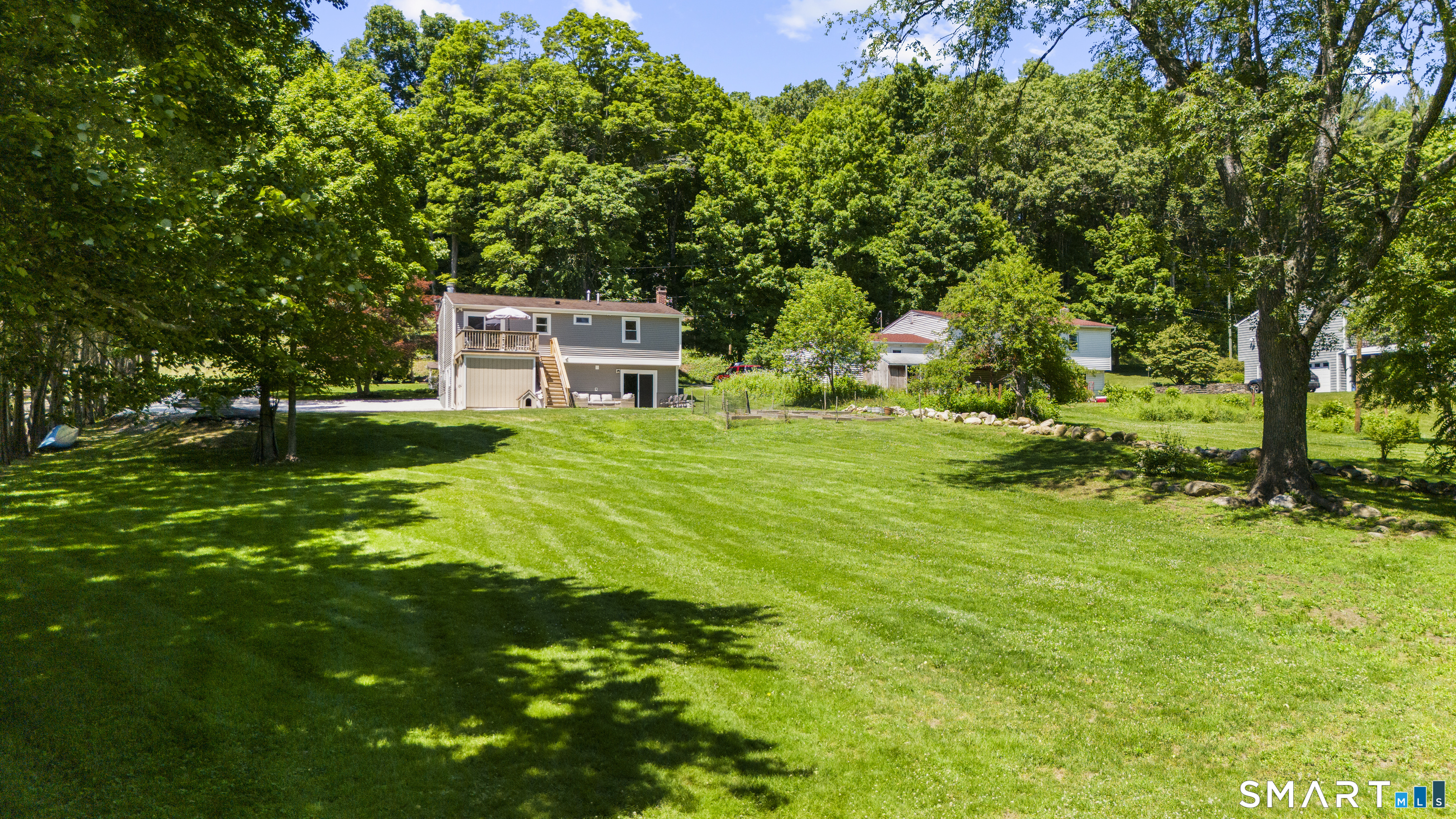 27 Town Farm Road photo 3