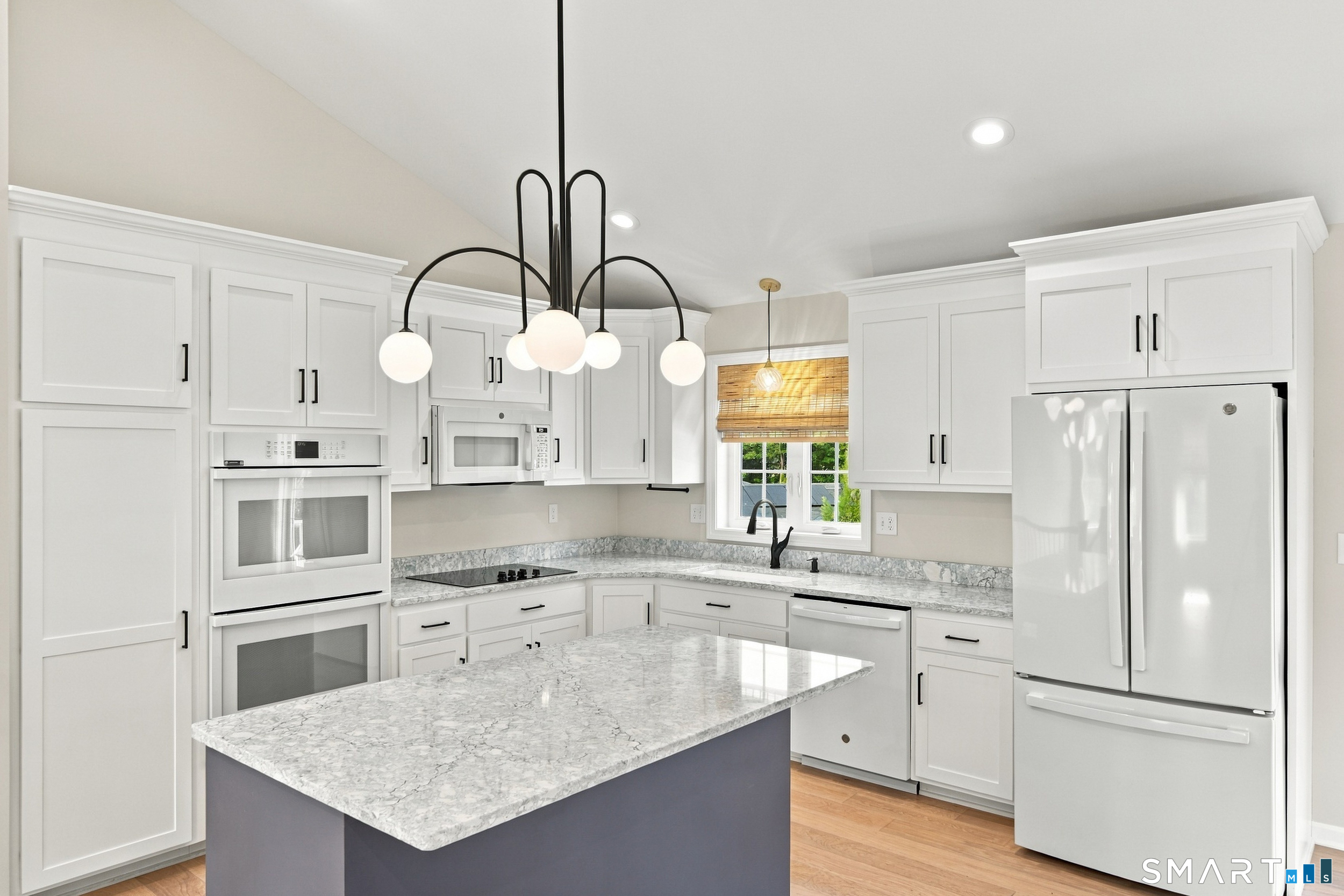 120 Circlewood Drive photo 9