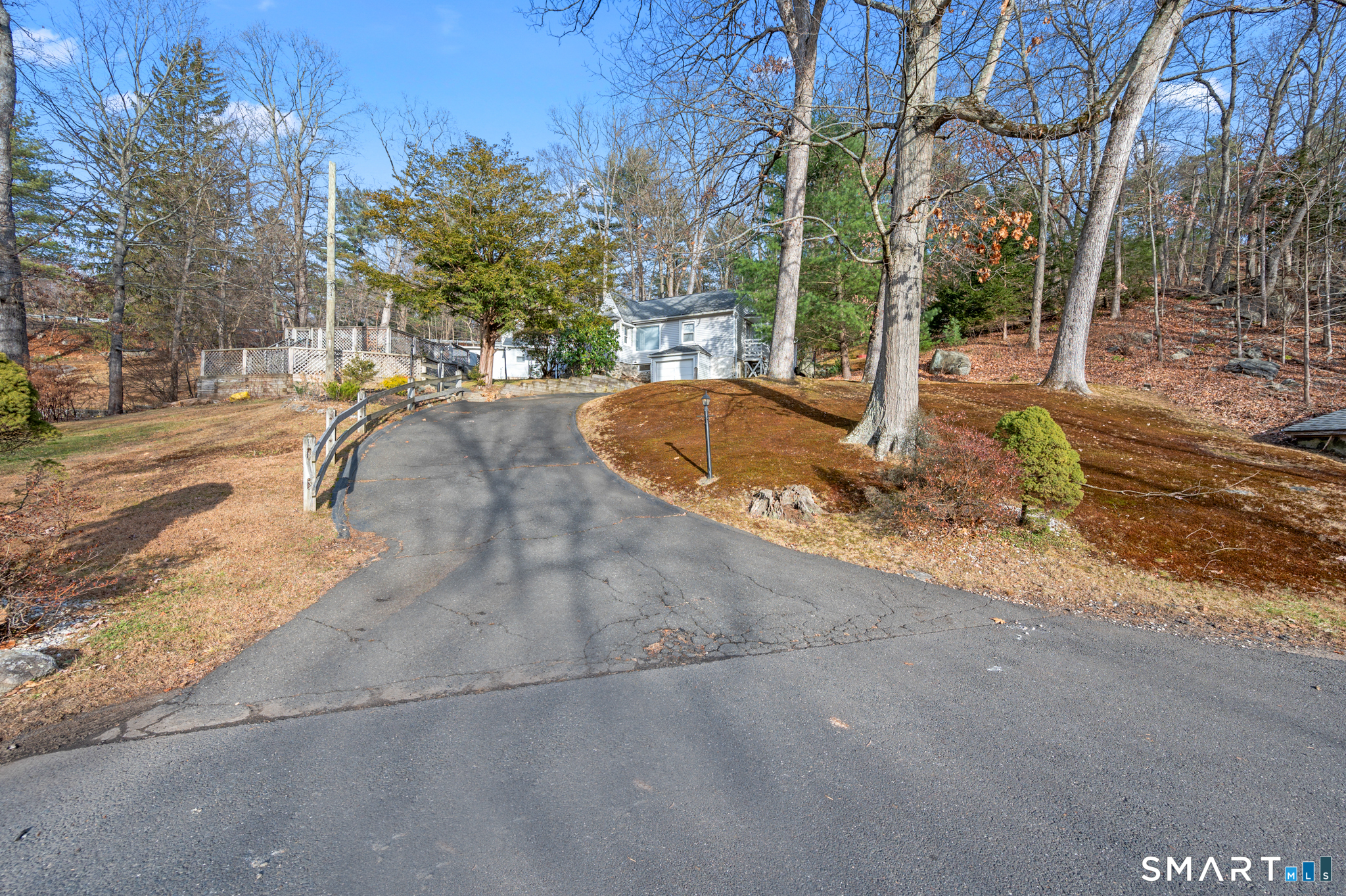 Photo 1 of Multi family home for sale at 10 Old Waterbury Rd, Middlebury, CT 06762 | MLS# 24207437 | Listing updated on 2026-09-21