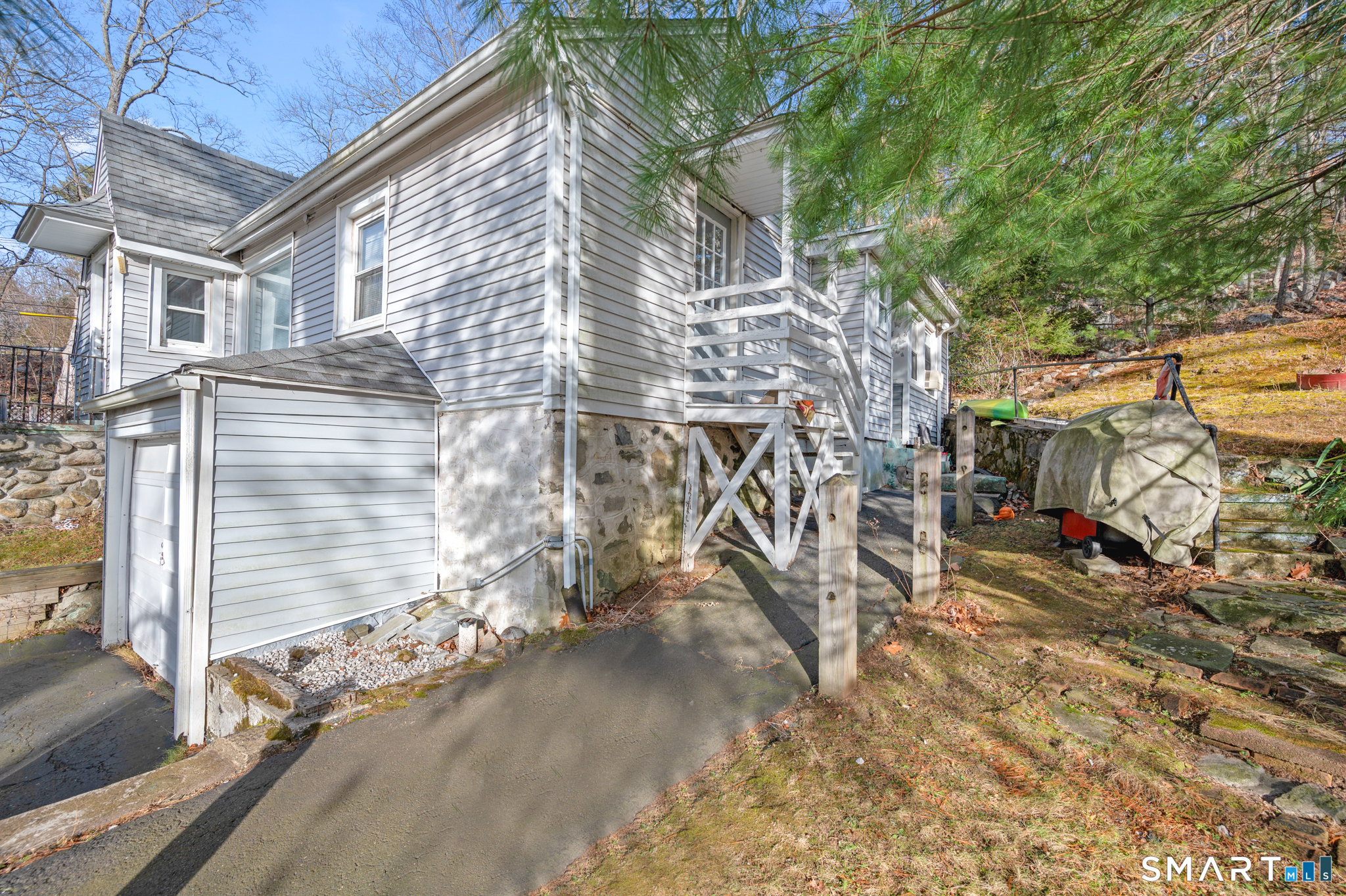 10 Old Waterbury Road photo 7
