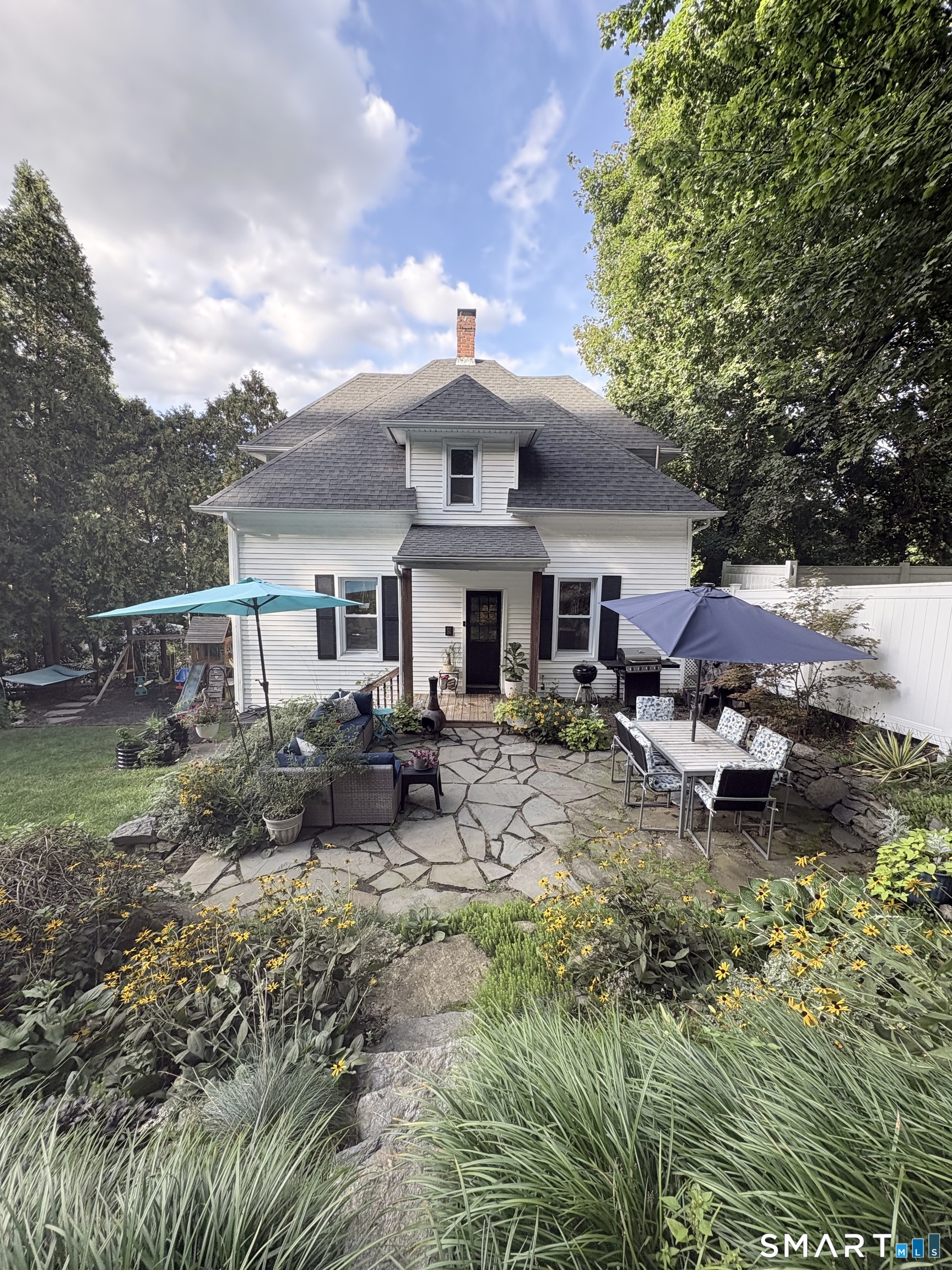 89 Hillside Avenue