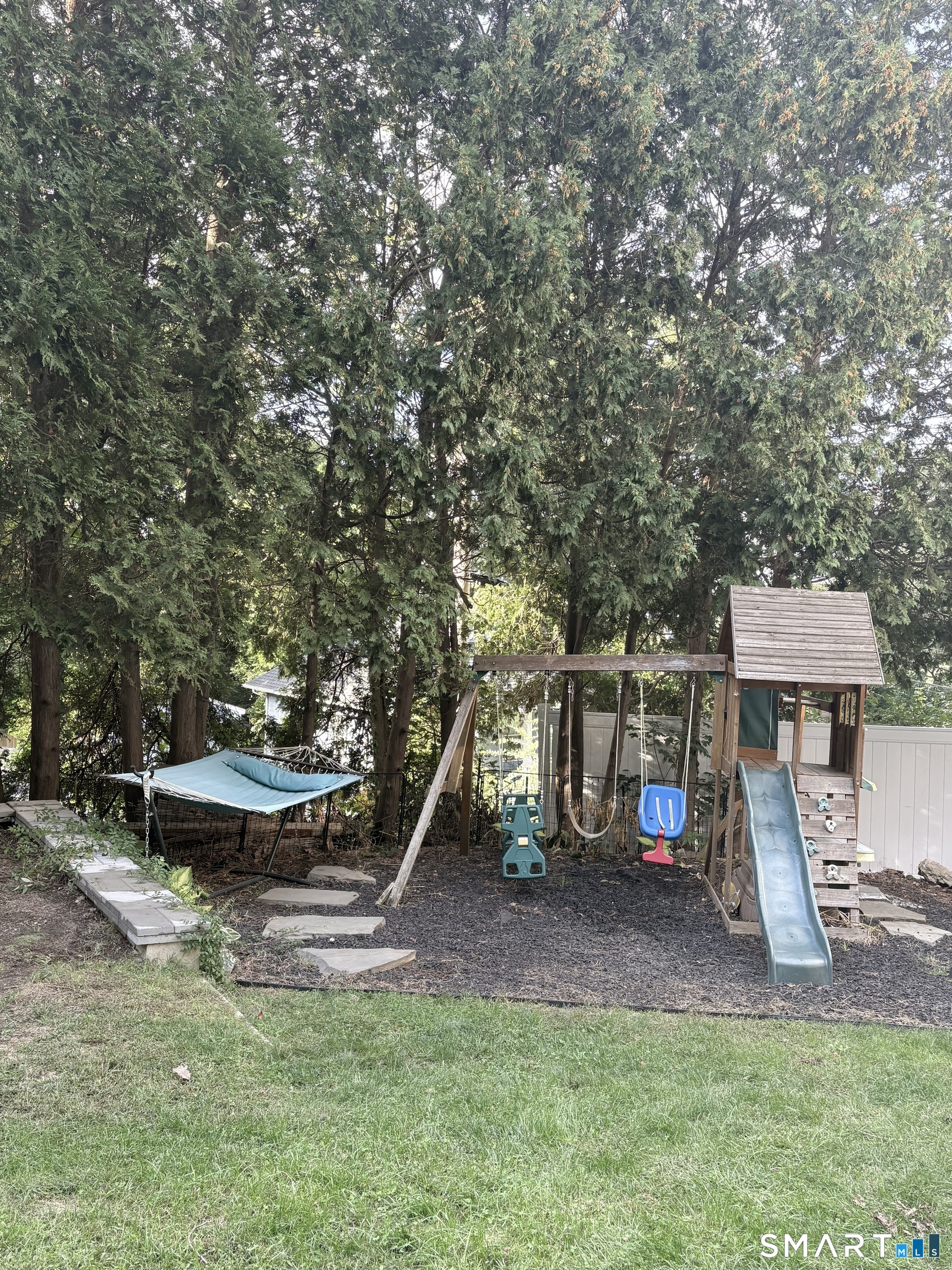 89 Hillside Avenue photo 21