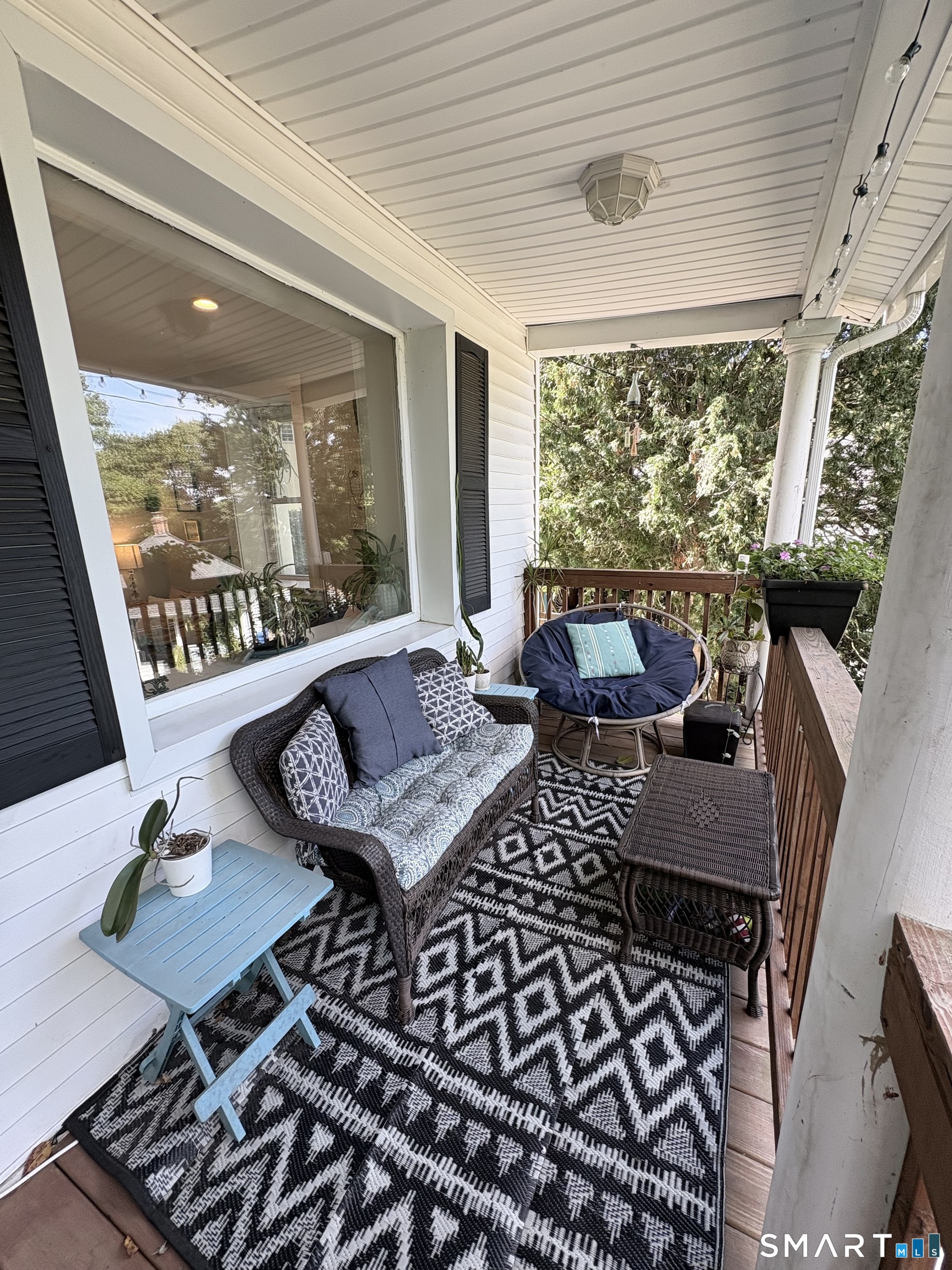 89 Hillside Avenue photo 2