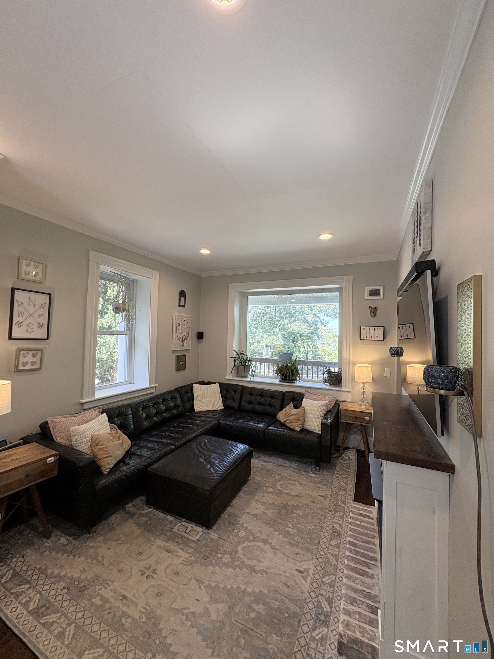 89 Hillside Avenue photo 12