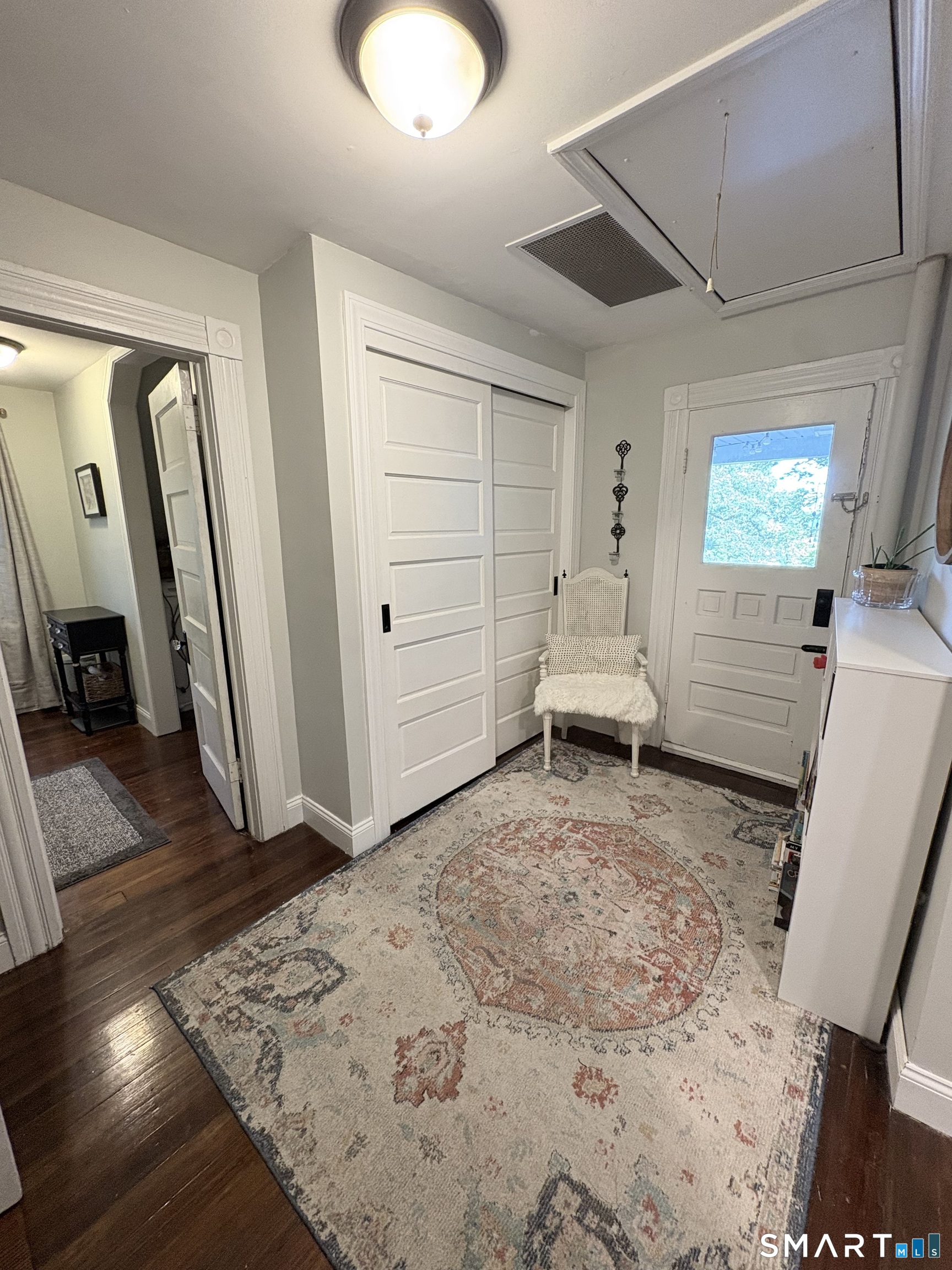 89 Hillside Avenue photo 13