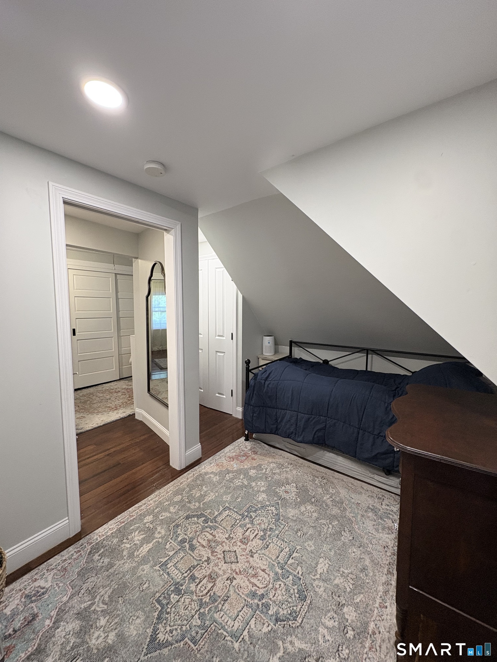 89 Hillside Avenue photo 19