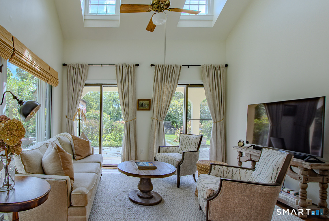 428 Simsbury Road photo 11