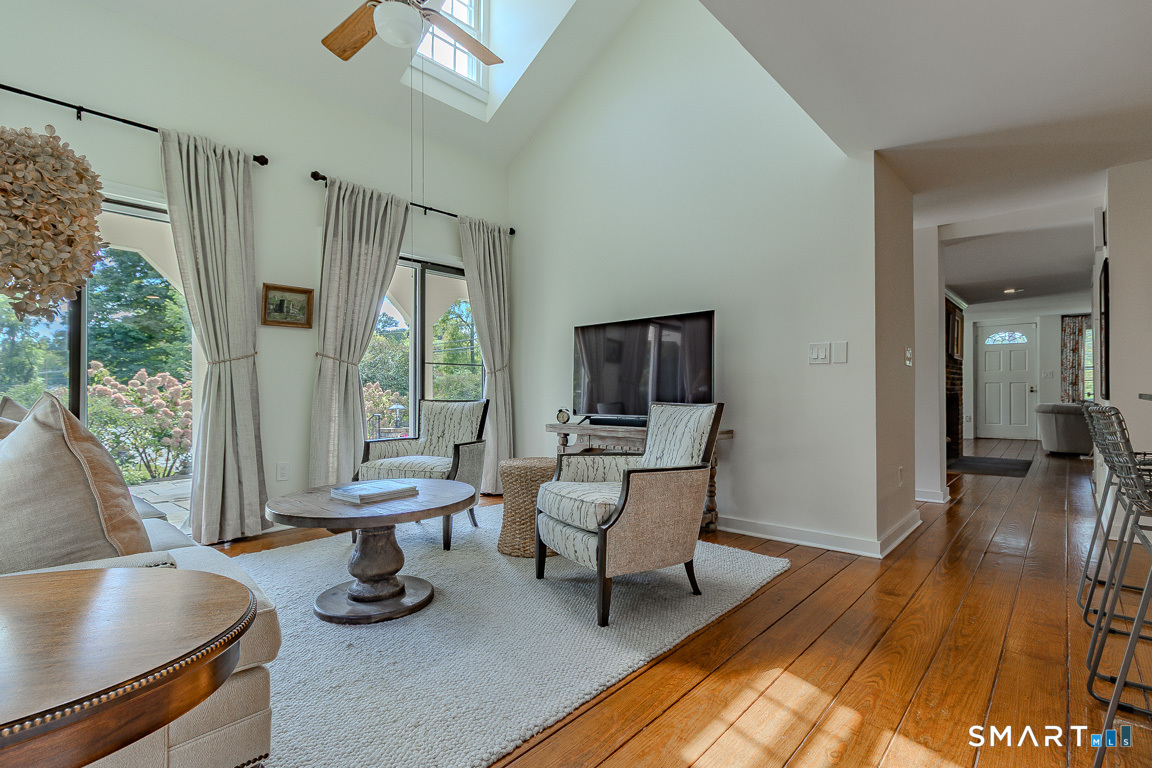 428 Simsbury Road photo 12
