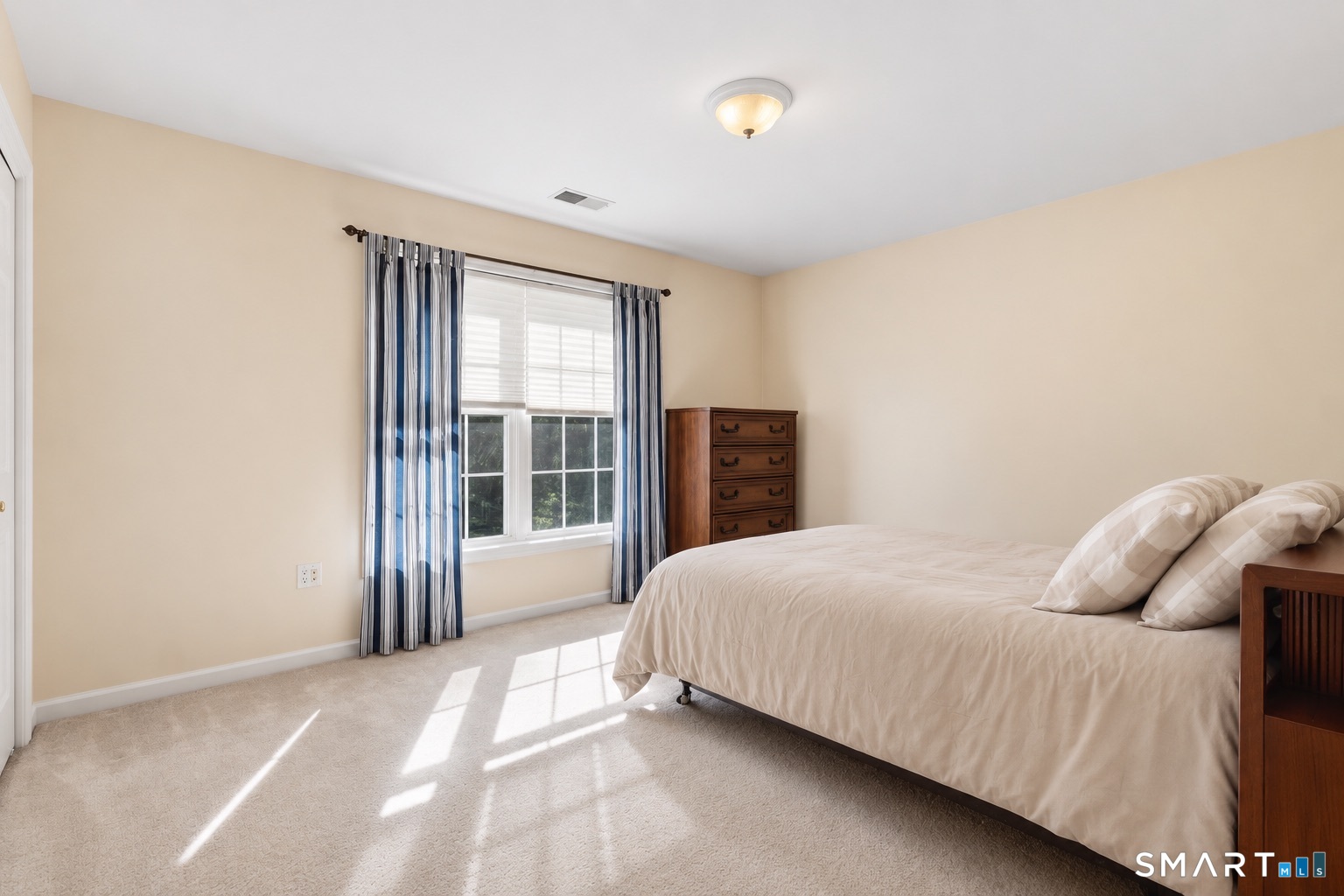 3 August Meadows, Ledyard, CT 06339