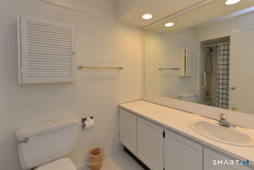 955 Heritage Village Unit #B photo 14