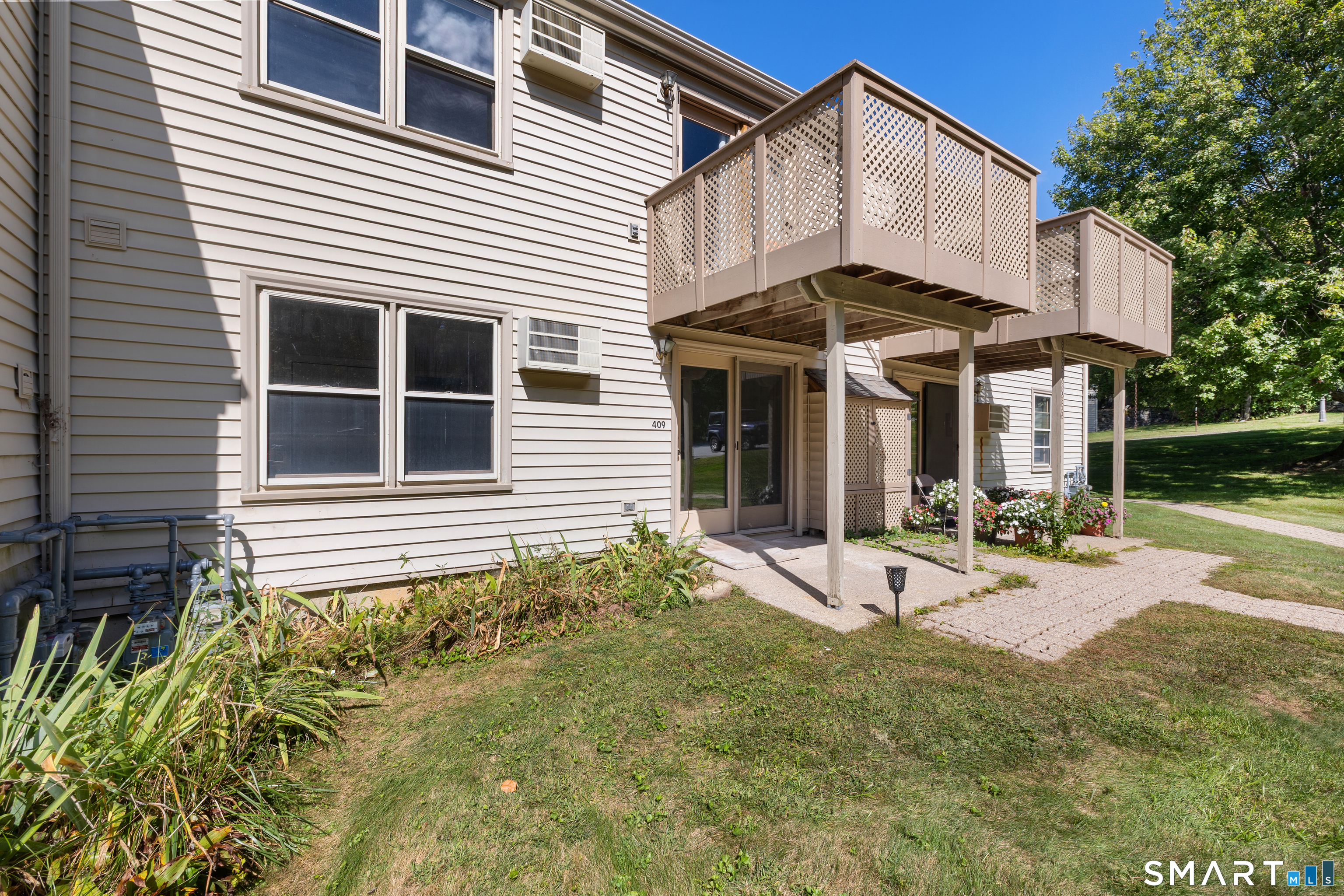 409 Village Drive Unit #409 photo 27