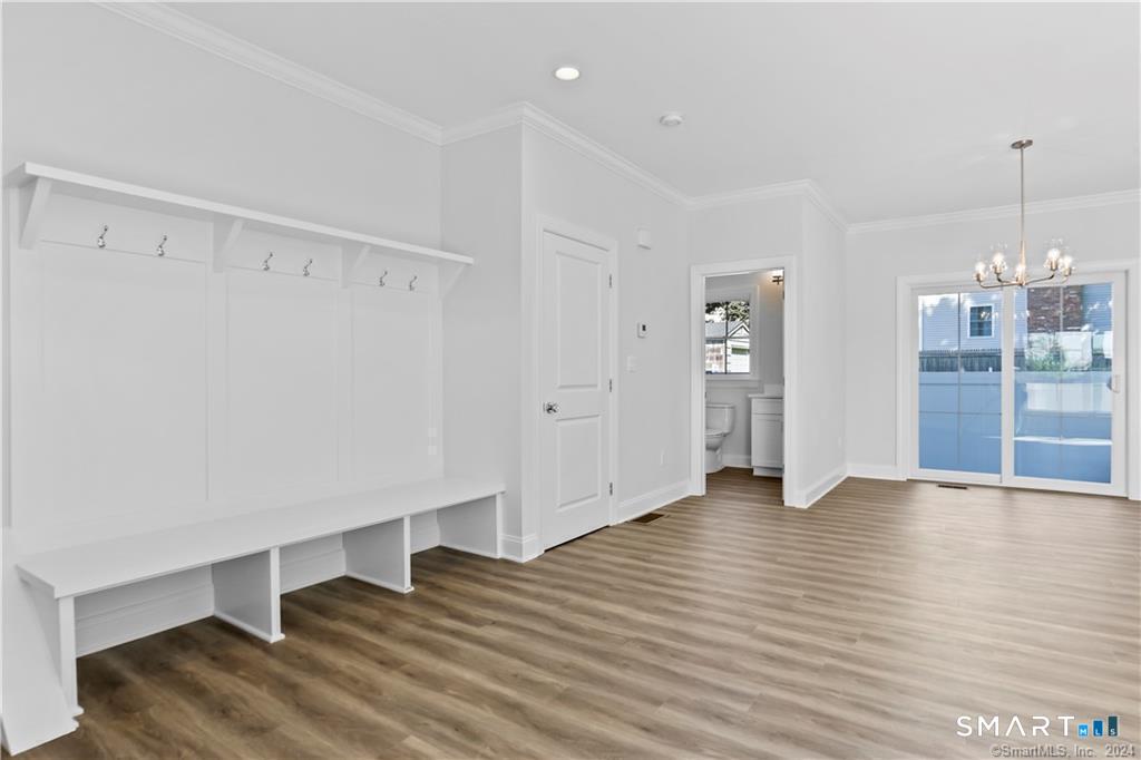 348 Halley Avenue photo 3