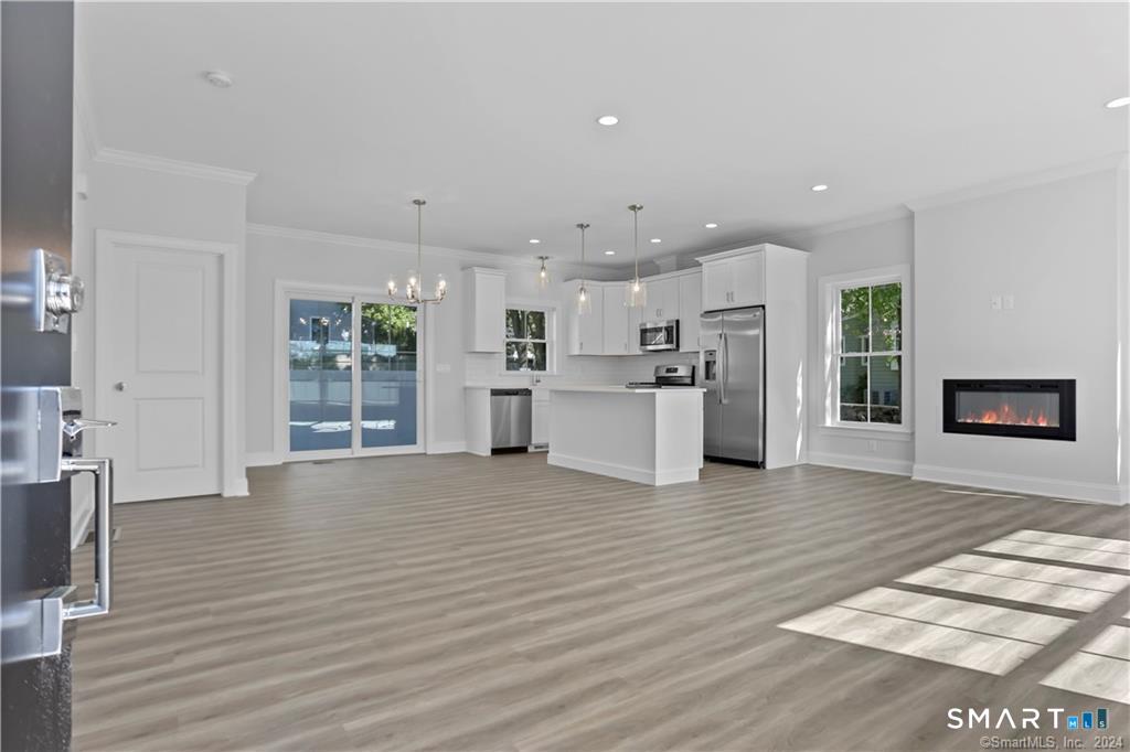 348 Halley Avenue photo 12
