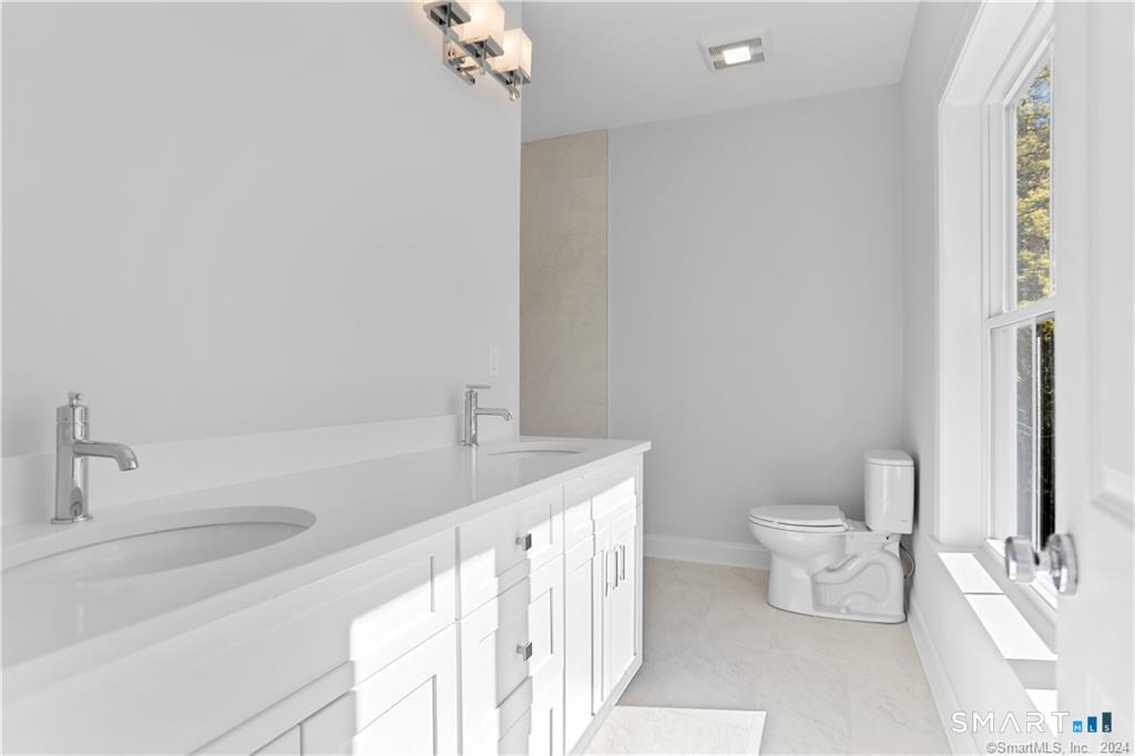 348 Halley Avenue photo 18