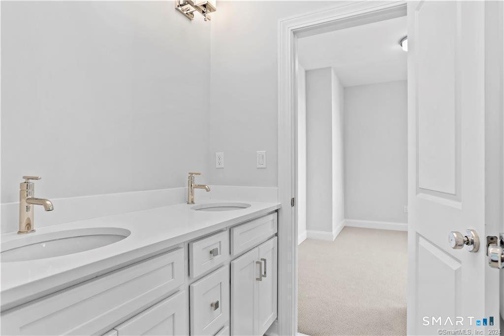 348 Halley Avenue photo 30