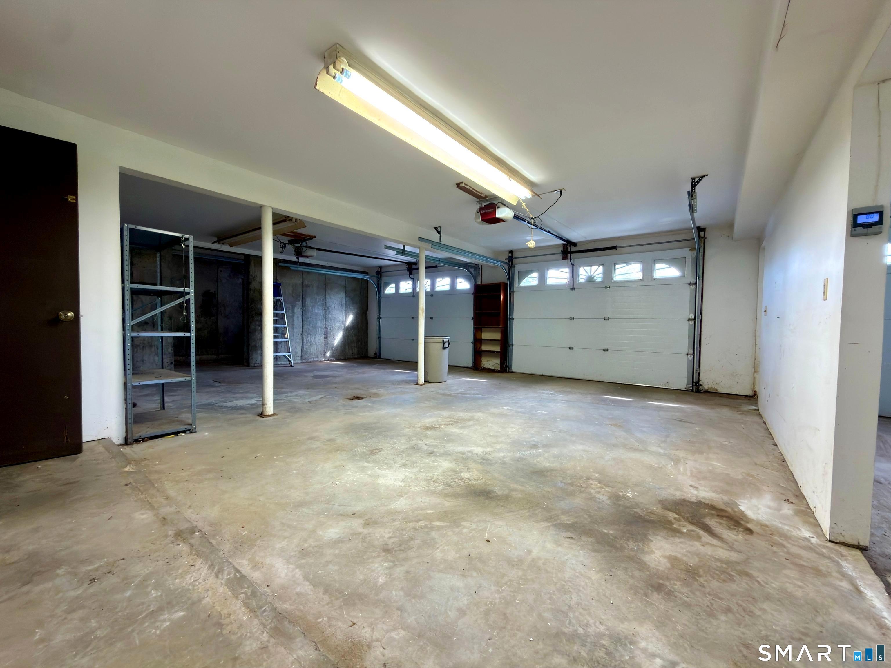 57 Arbutus Street photo 24