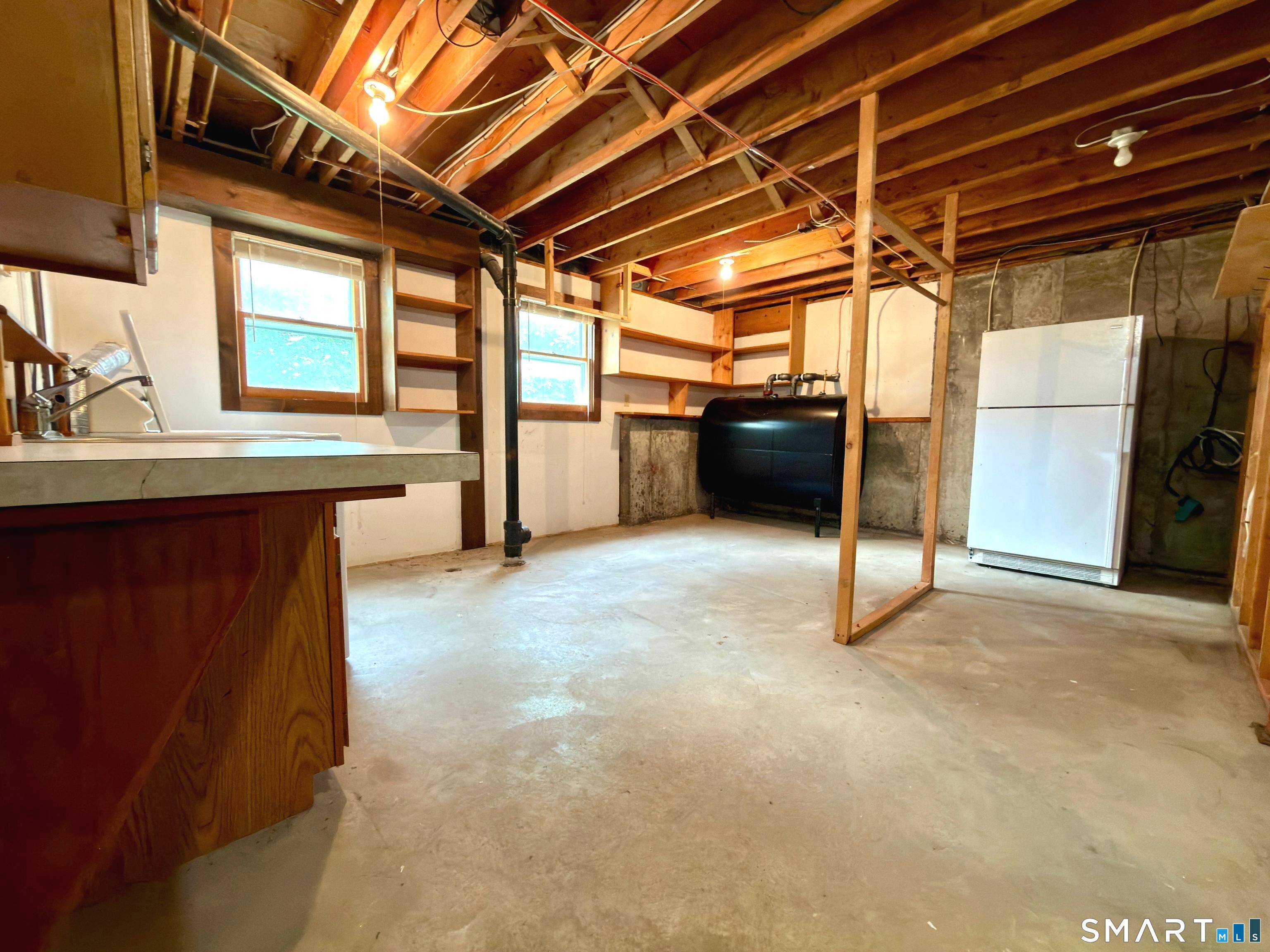 57 Arbutus Street photo 21