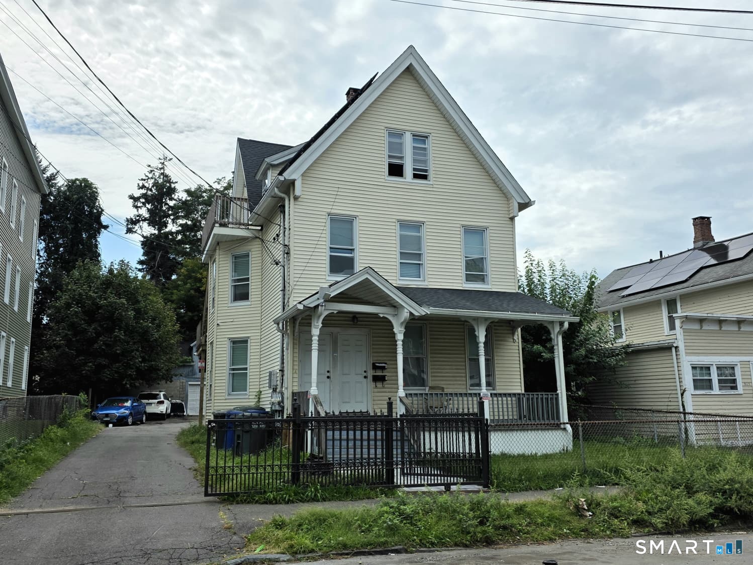 979-981 Hancock Avenue Unit #3 photo 14